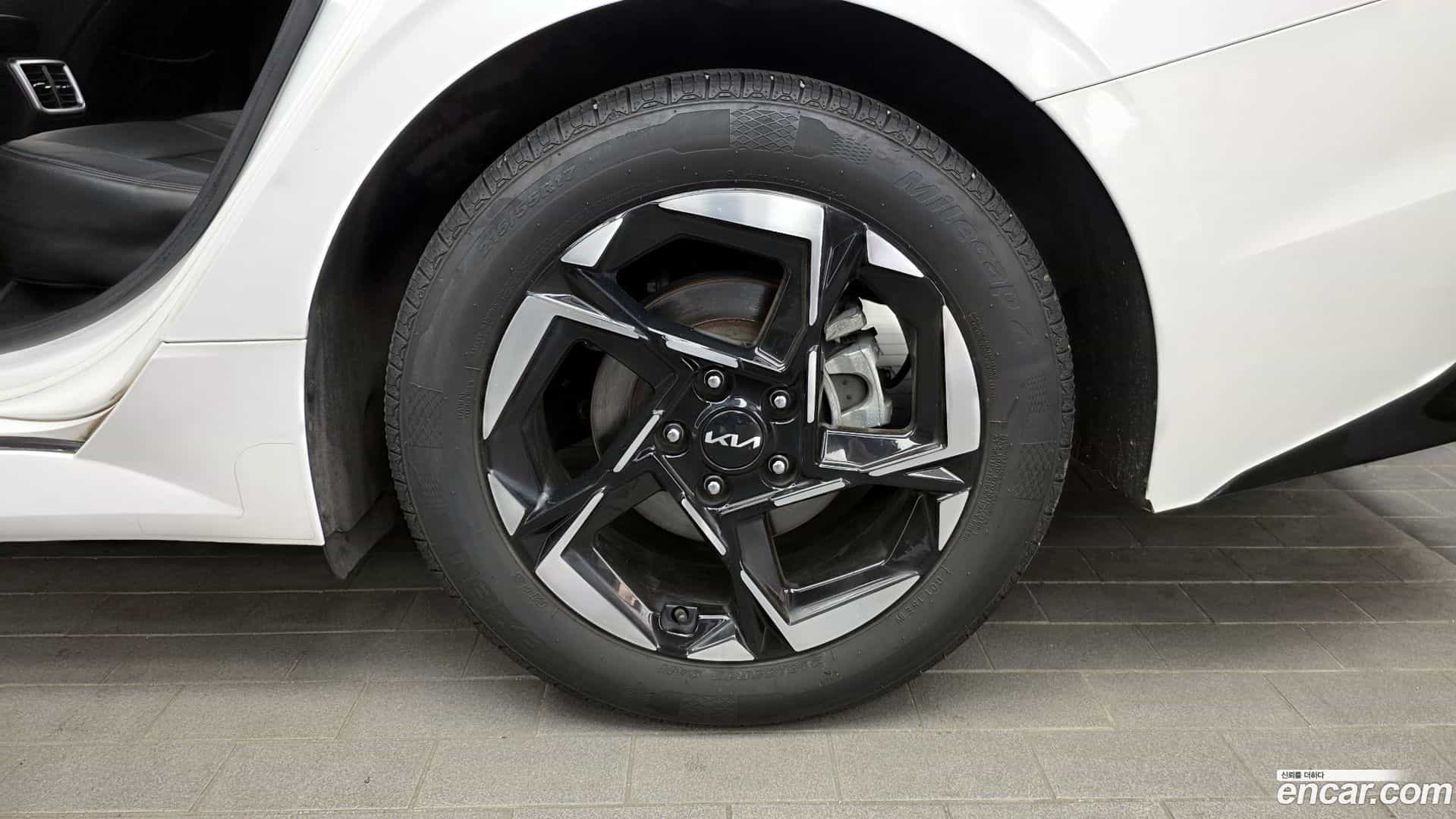 K5 Kia 2024.1-OUTER-031