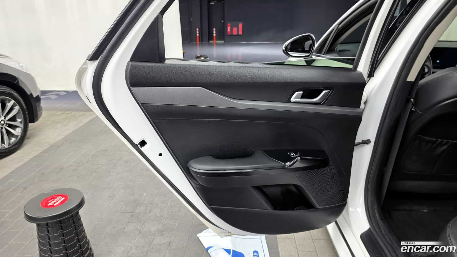 K5 Kia 2024.1-INNER-035