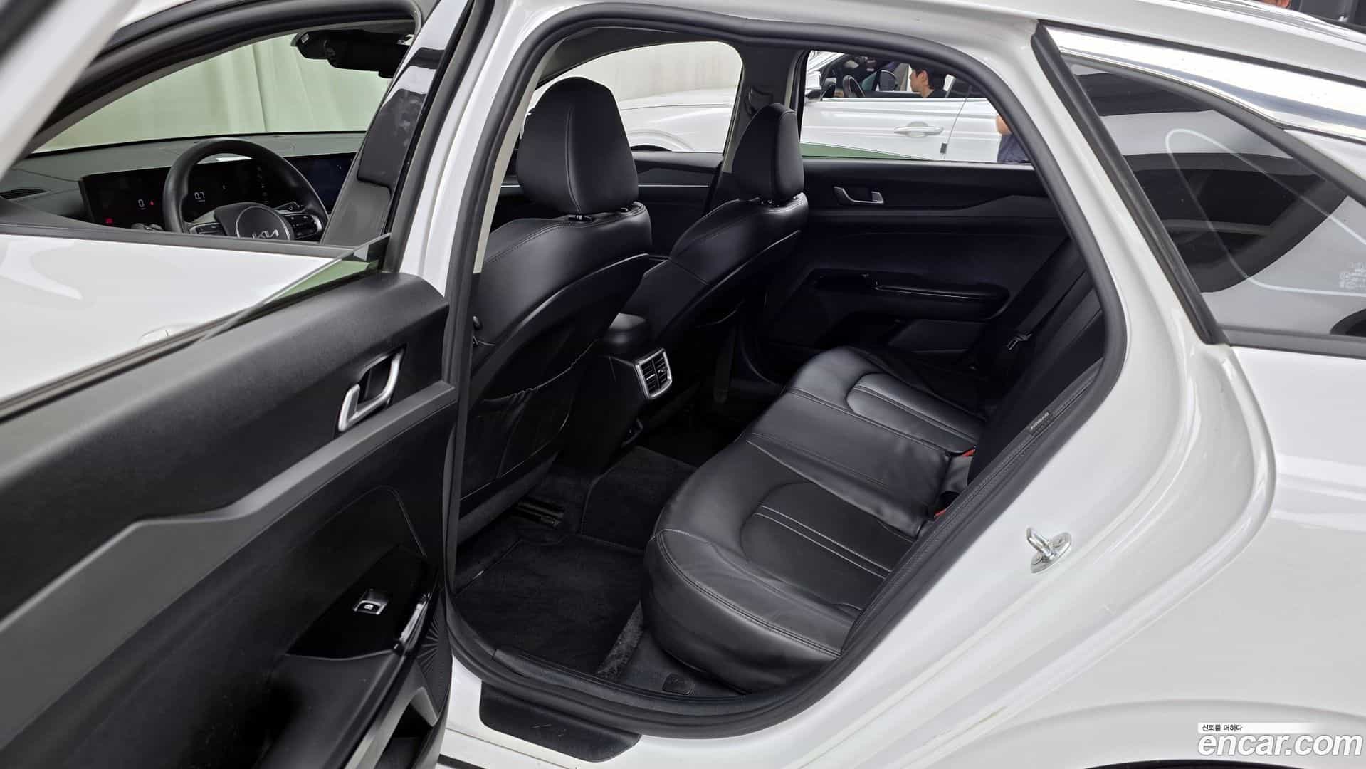 K5 Kia 2024.1-INNER-036