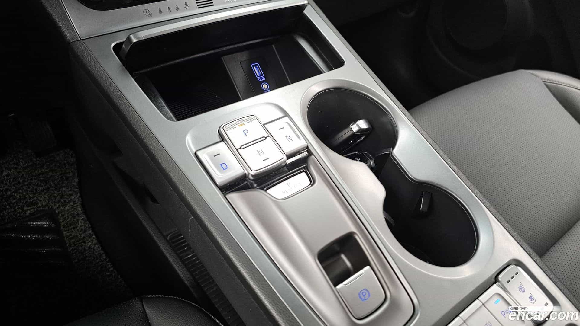 Kona Hyundai 2019.7-INNER-009