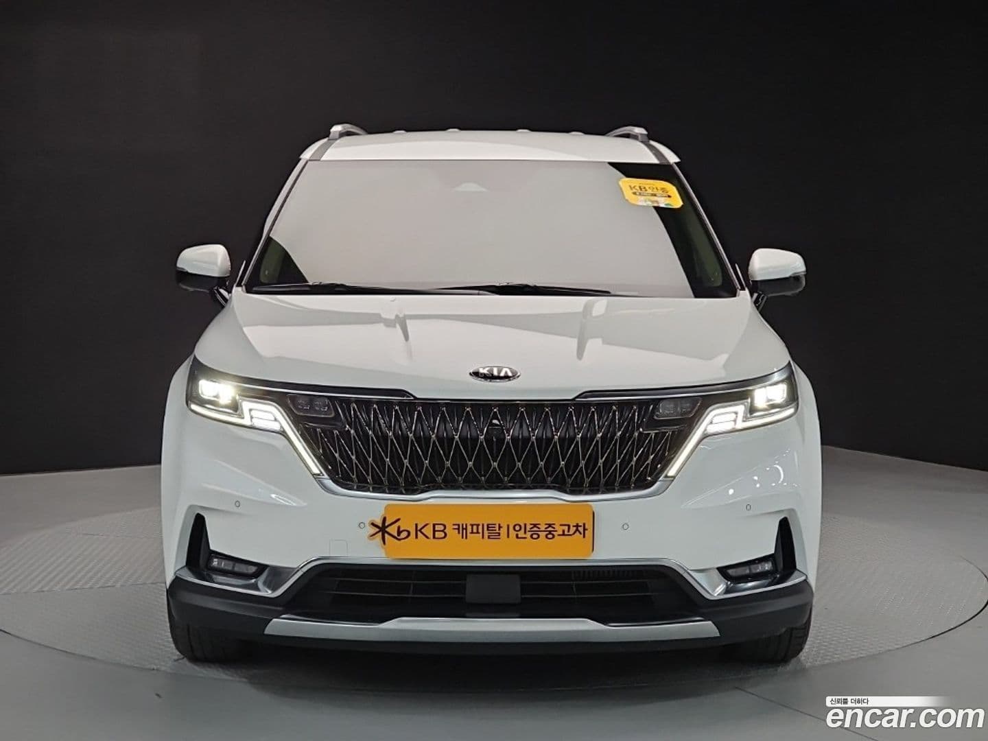 Main__Slider__Photo:Canival Kia 2021.3-0