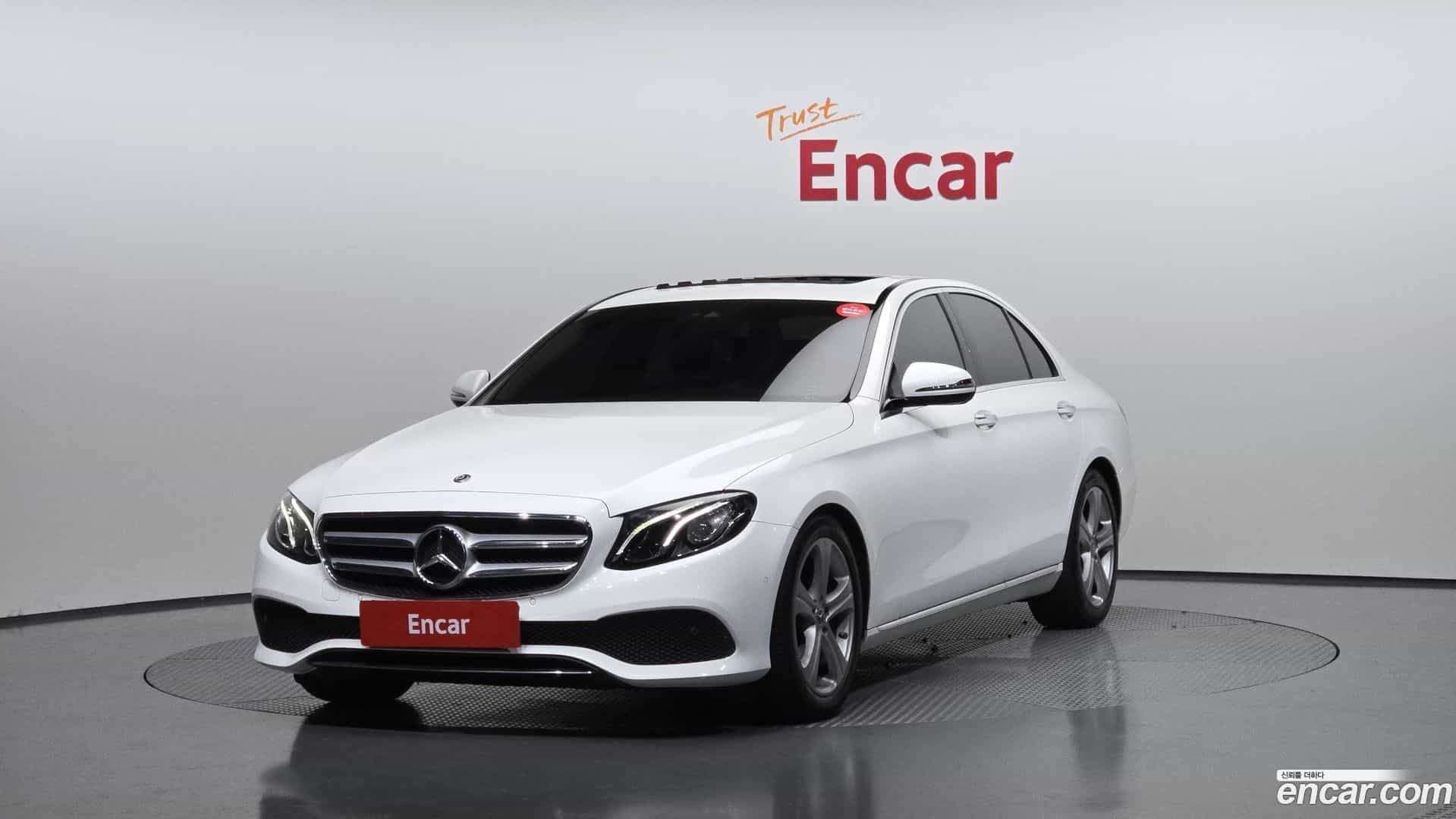 E-Class Mercedes-Benz 2018.2-OUTER-001