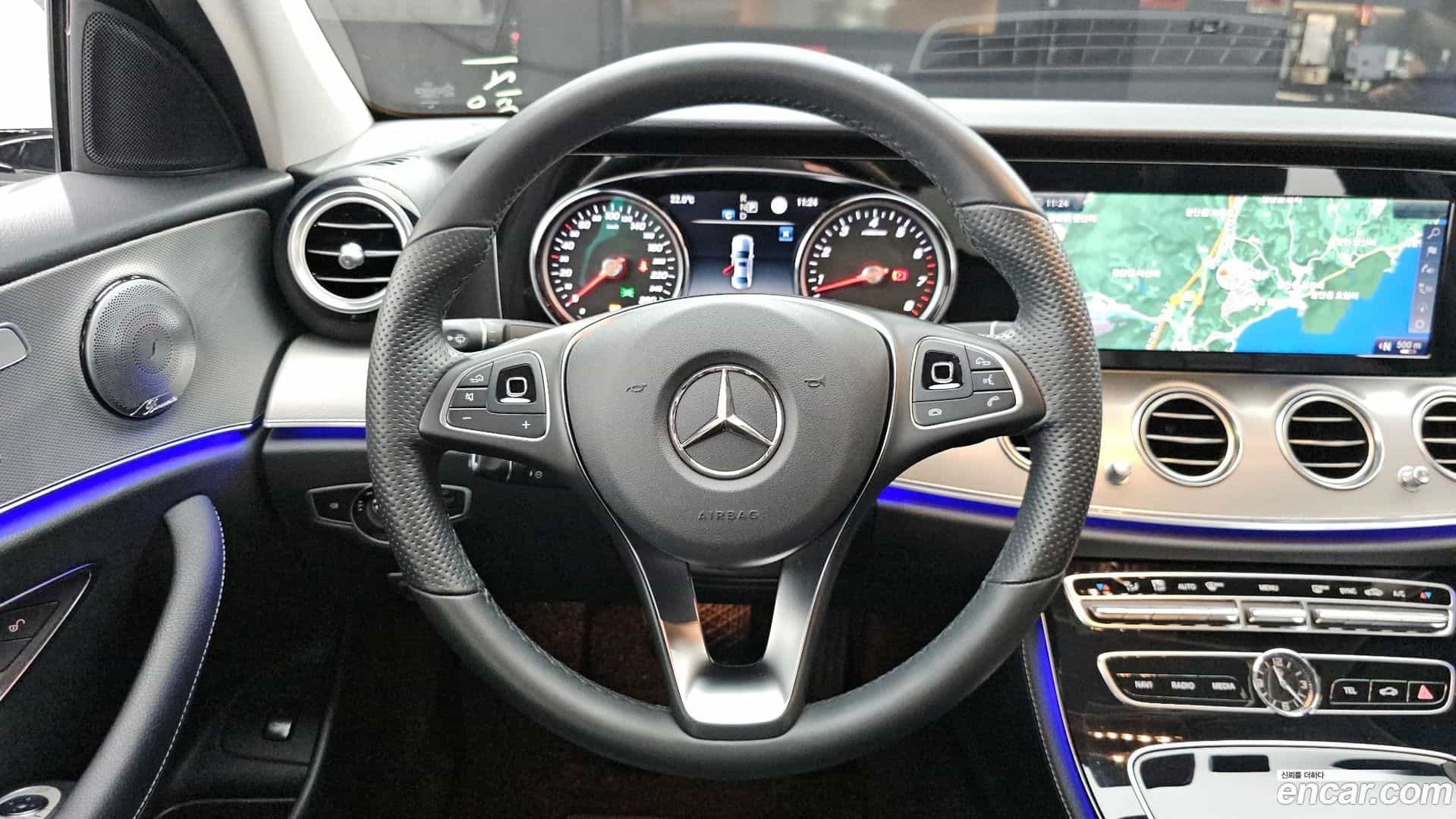 E-Class Mercedes-Benz 2018.2-OPTION-017