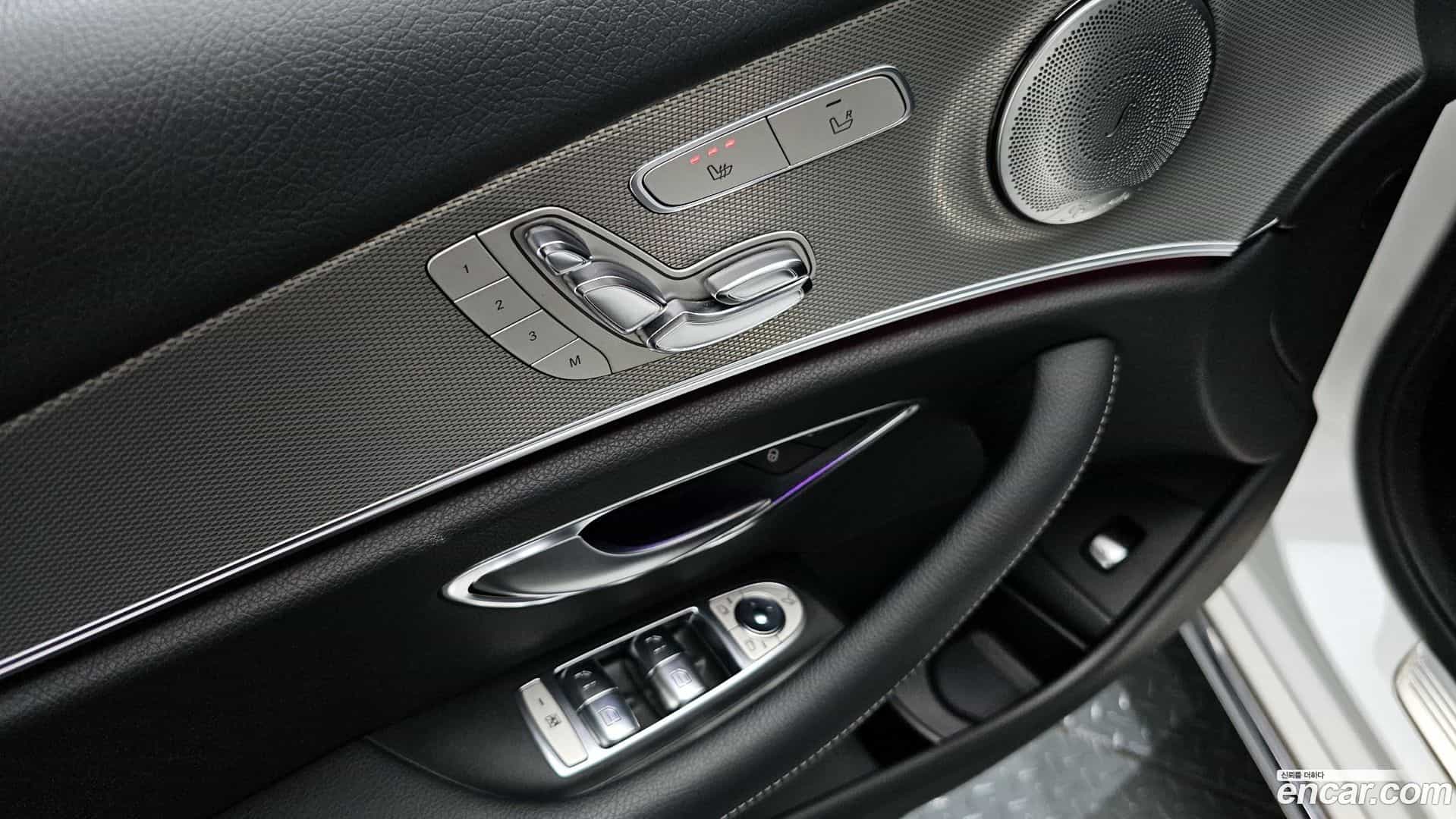 E-Class Mercedes-Benz 2018.2-OPTION-041