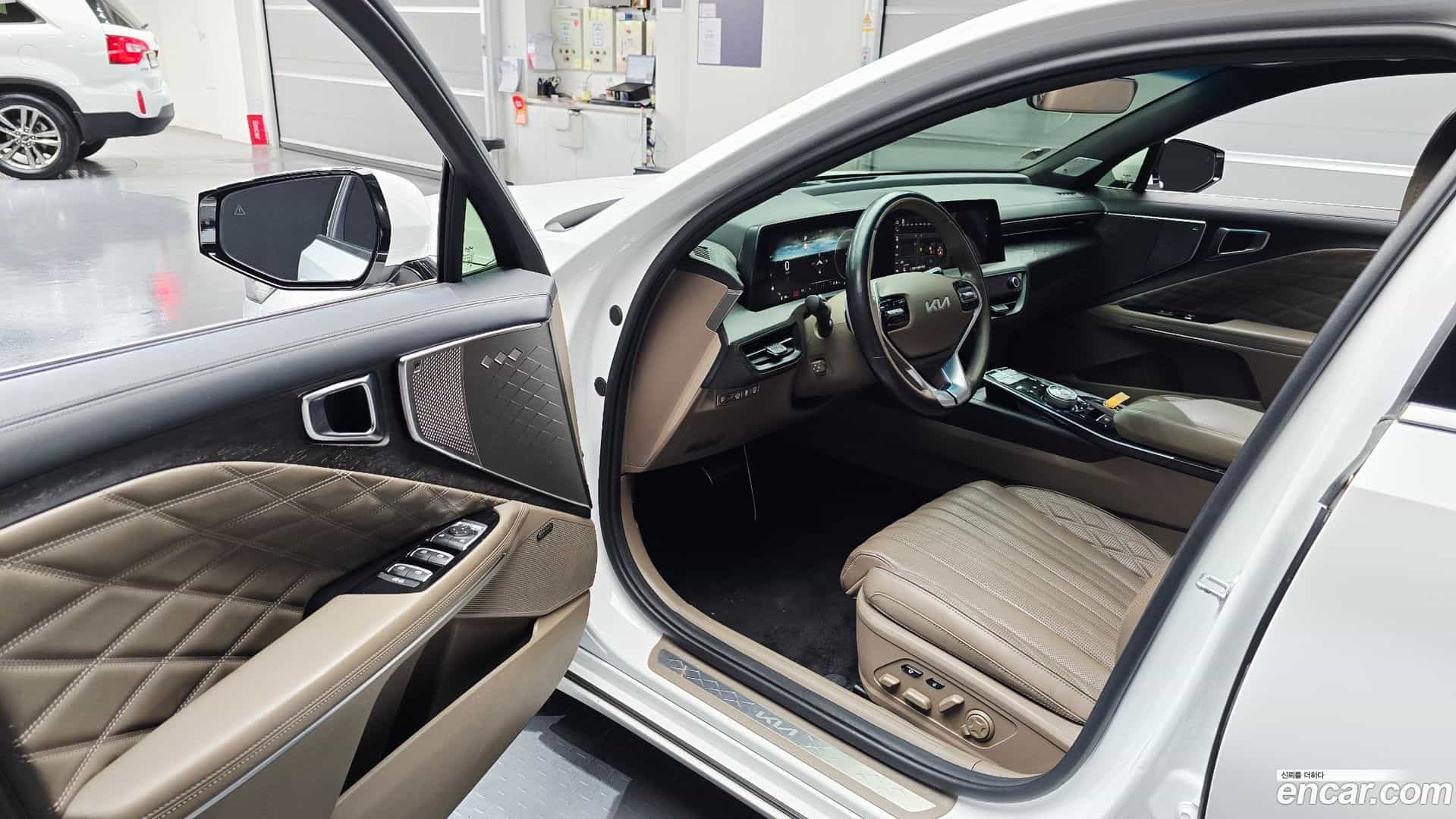 K8 Kia 2022.2-INNER-010