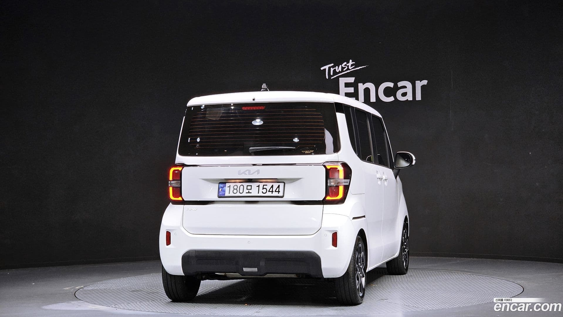 Main__Slider__Photo:RAY Kia 2024.6-3