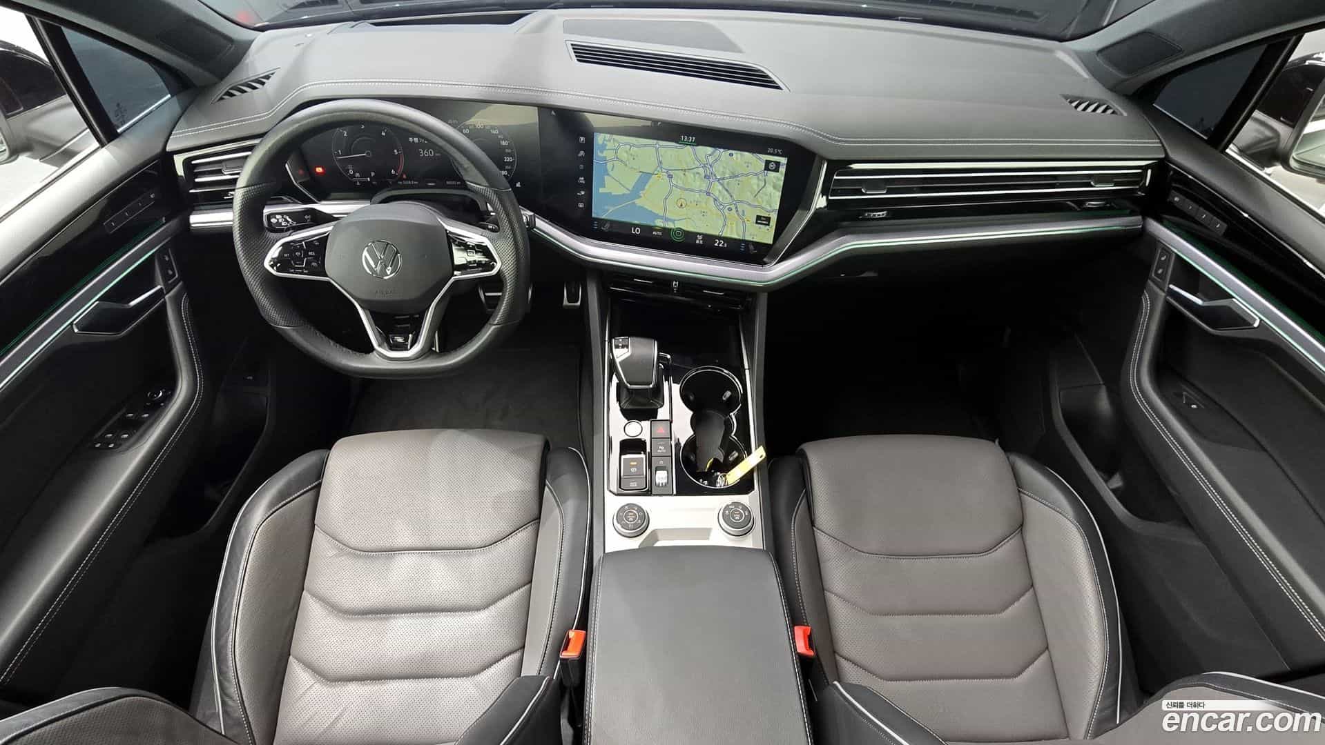 Touareg Volkswagen 2023.8-INNER-007