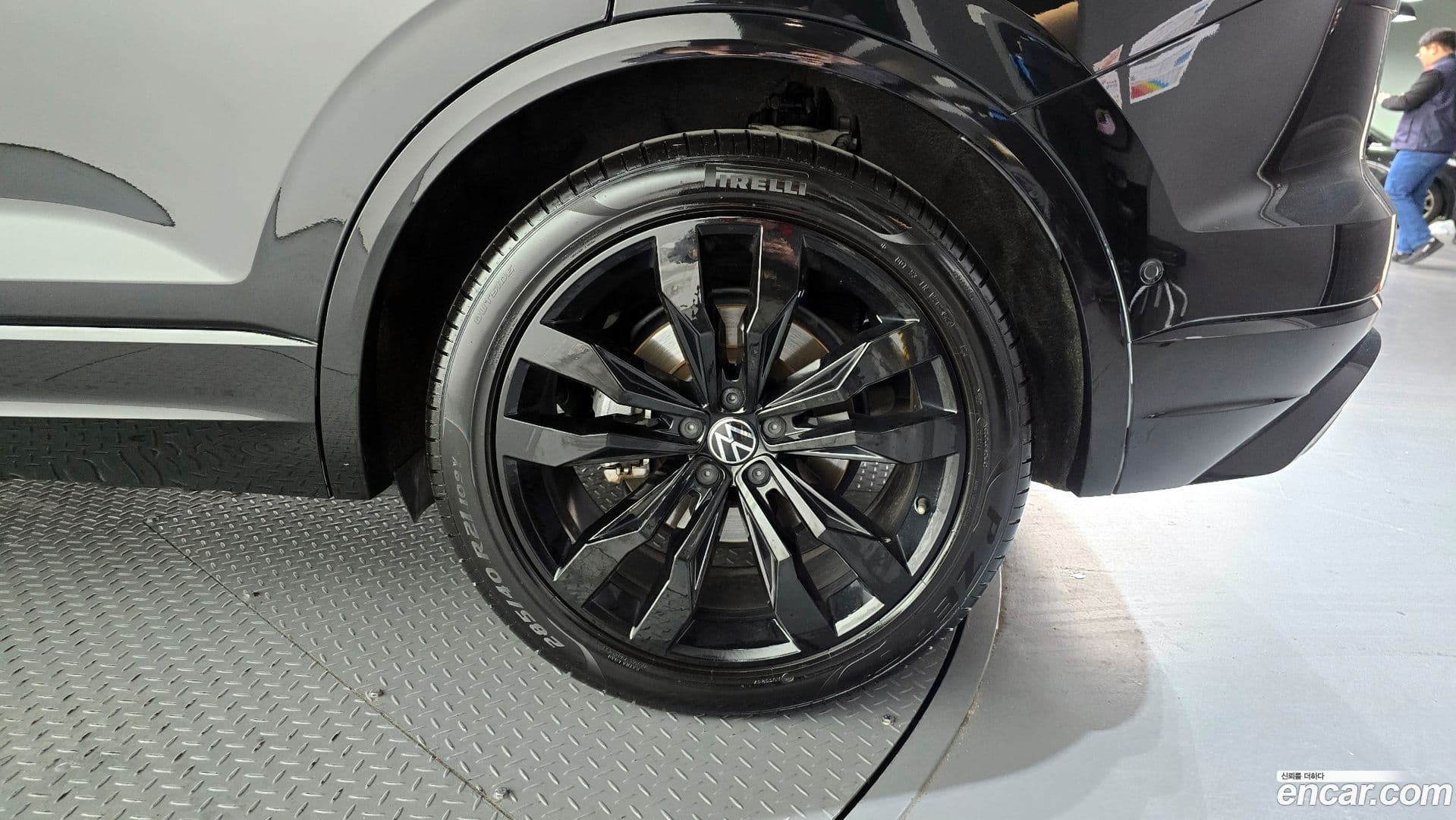 Main__Slider__Photo:Touareg Volkswagen 2023.8-20