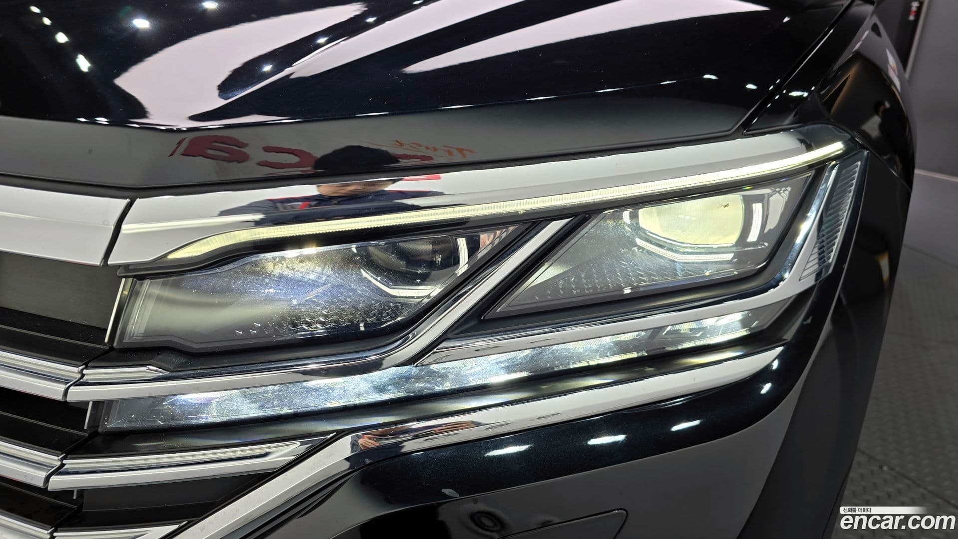 Main__Slider__Photo:Touareg Volkswagen 2023.8-21
