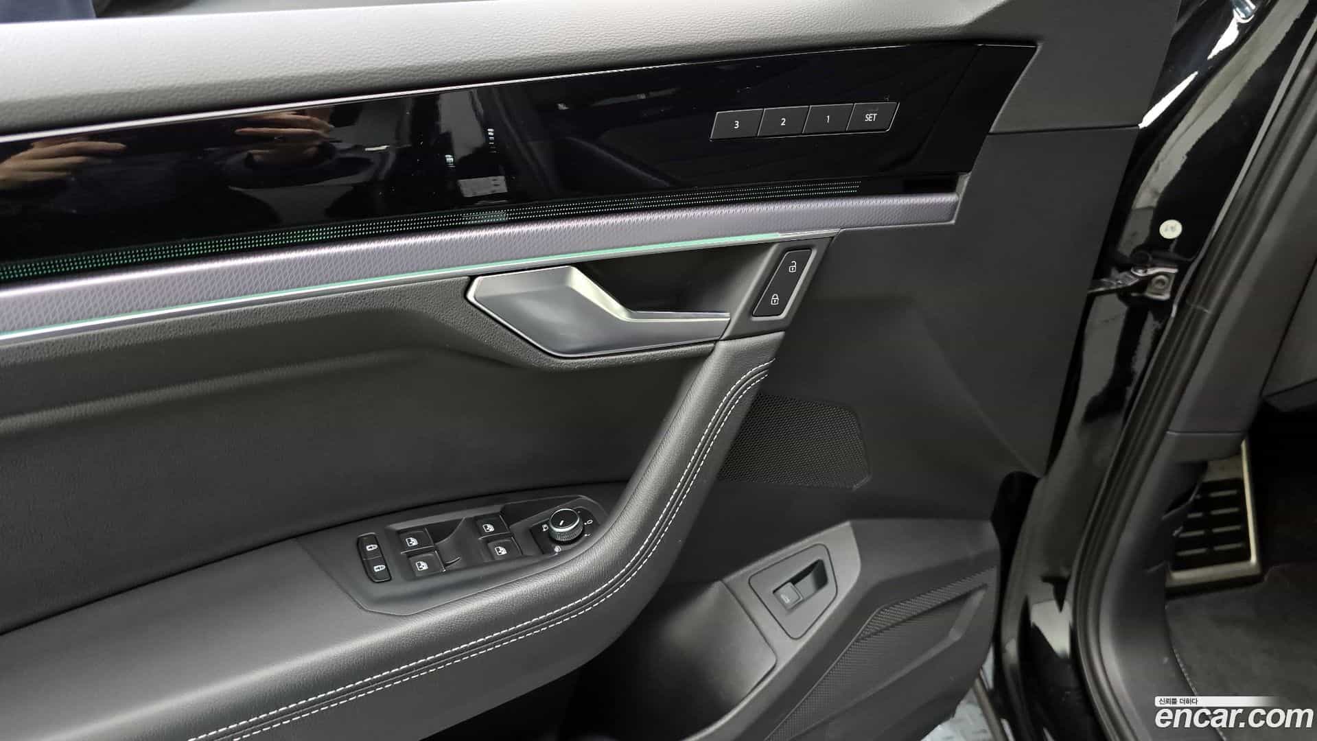 Touareg Volkswagen 2023.8-OPTION-040