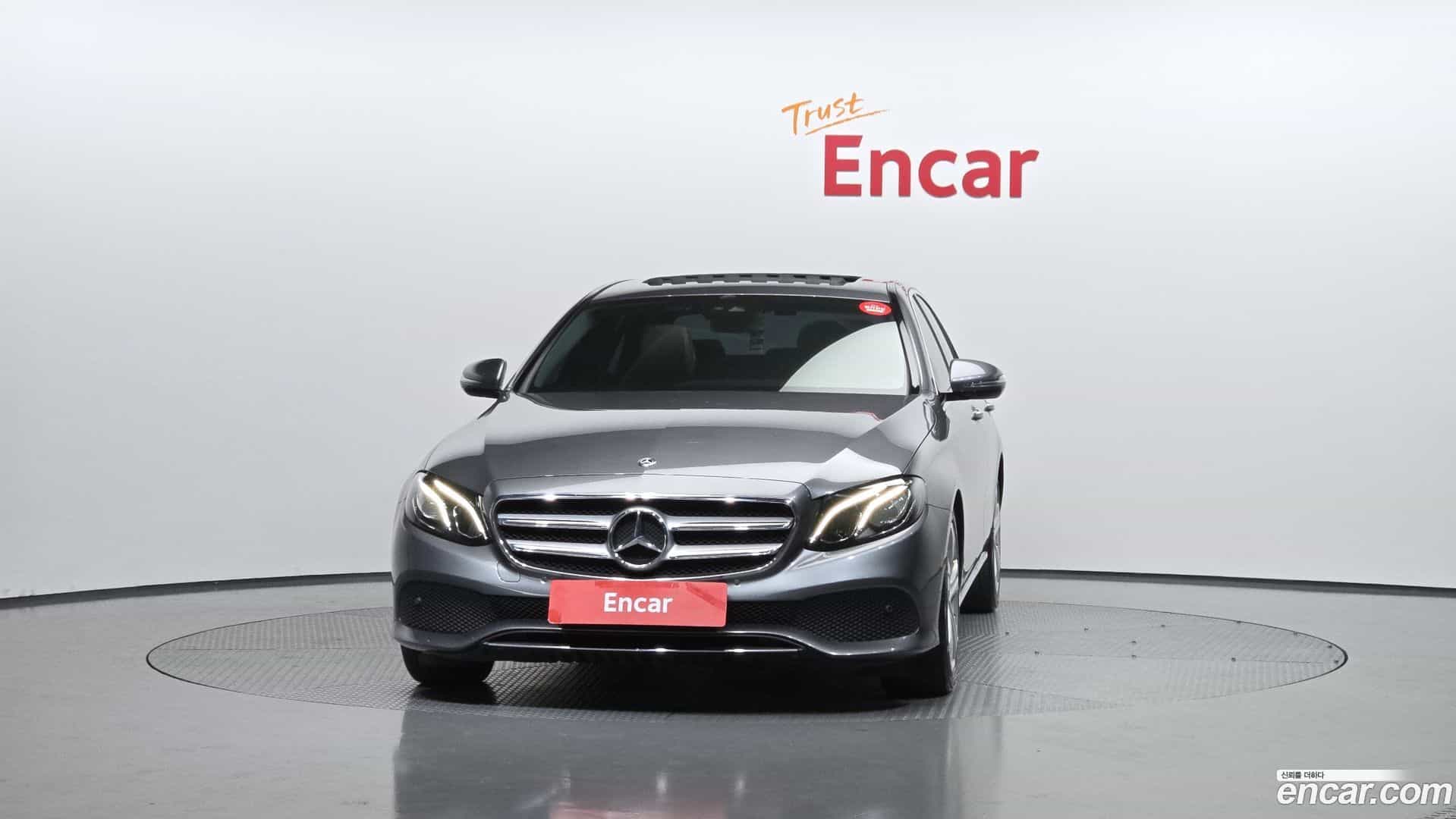 E-Class Mercedes-Benz 2018.0-OUTER-003