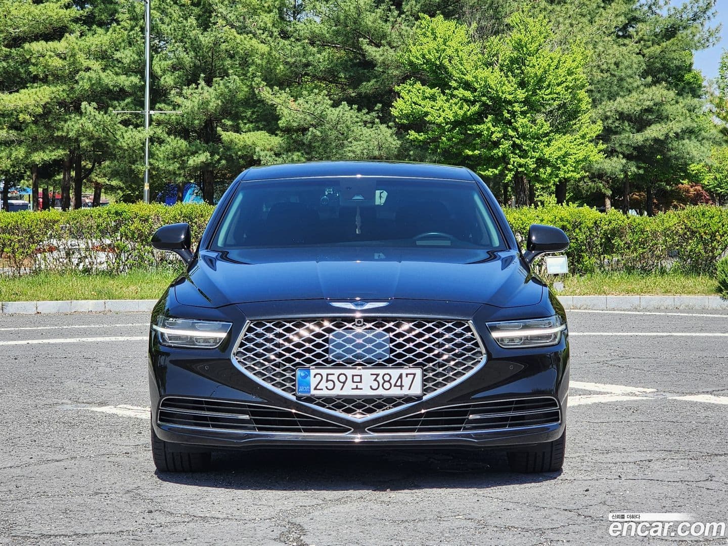 Main__Slider__Photo:G90 Genesis 2019.4-0