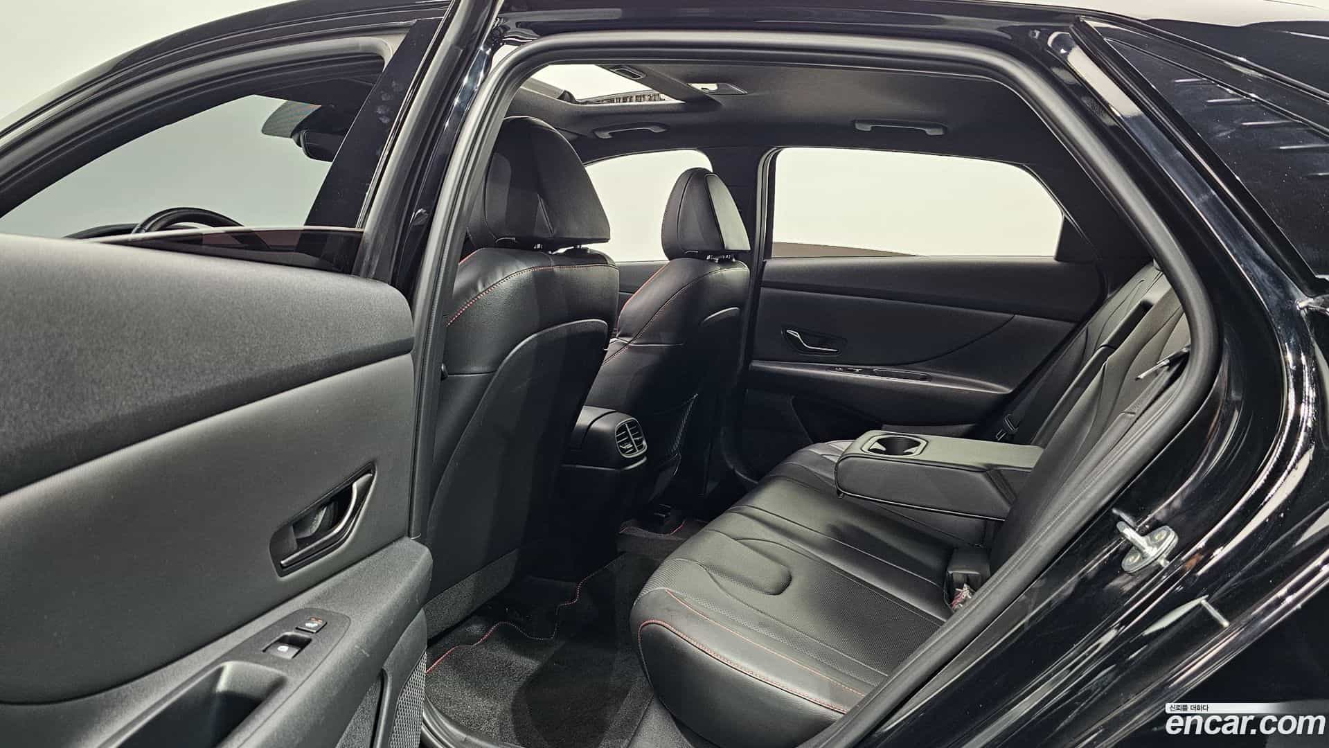 AVANTE Hyundai 2021.5-OPTION-016