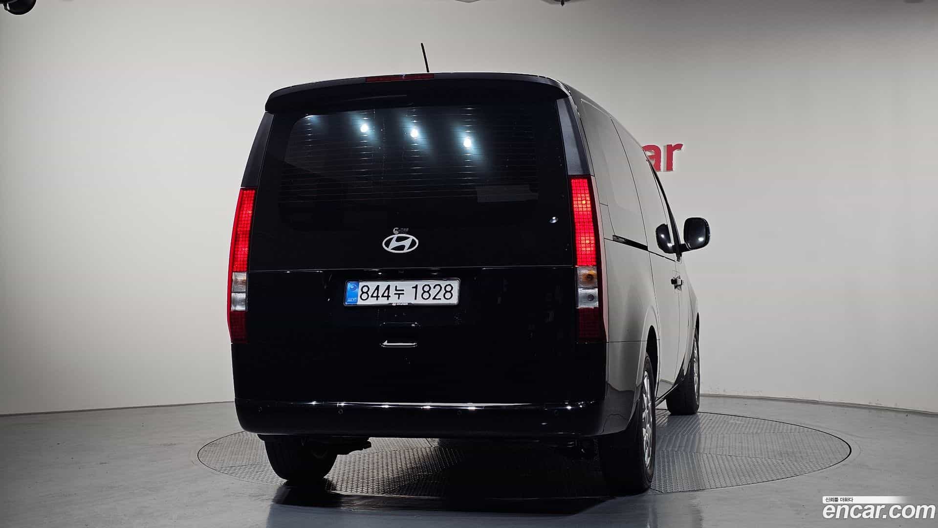 Staria Hyundai 2025.3-OUTER-004