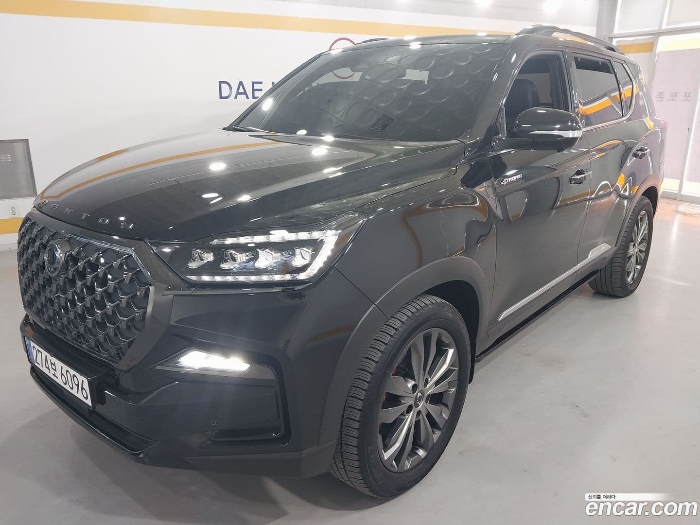 Main__Slider__Photo:Rexton KG Mobility 2024.1-0