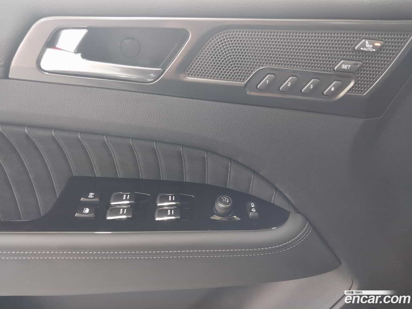 Rexton KG Mobility 2024.1-OPTION-017