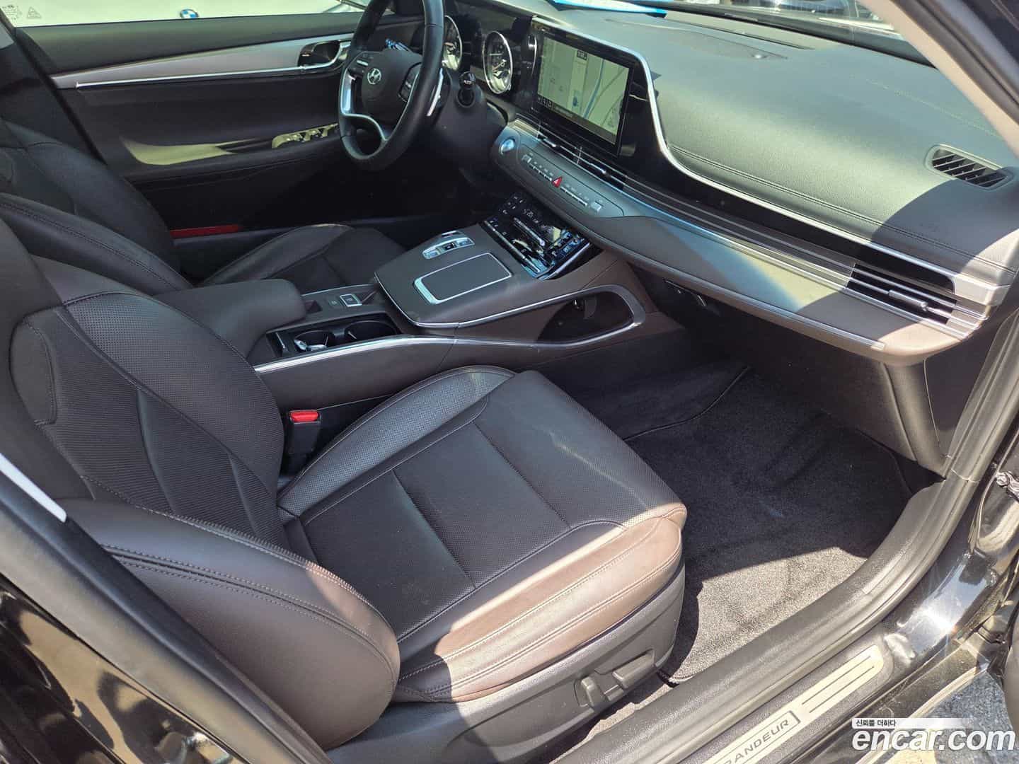 Grandeur Hyundai 2021.2-INNER-007