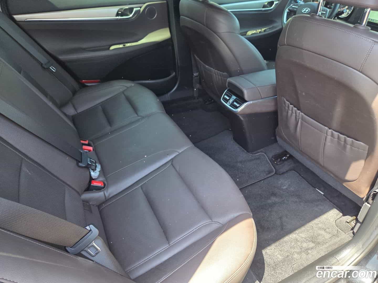 Grandeur Hyundai 2021.2-OPTION-023