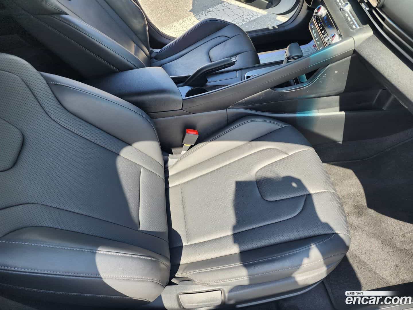 AVANTE Hyundai 2020.4-OPTION-023