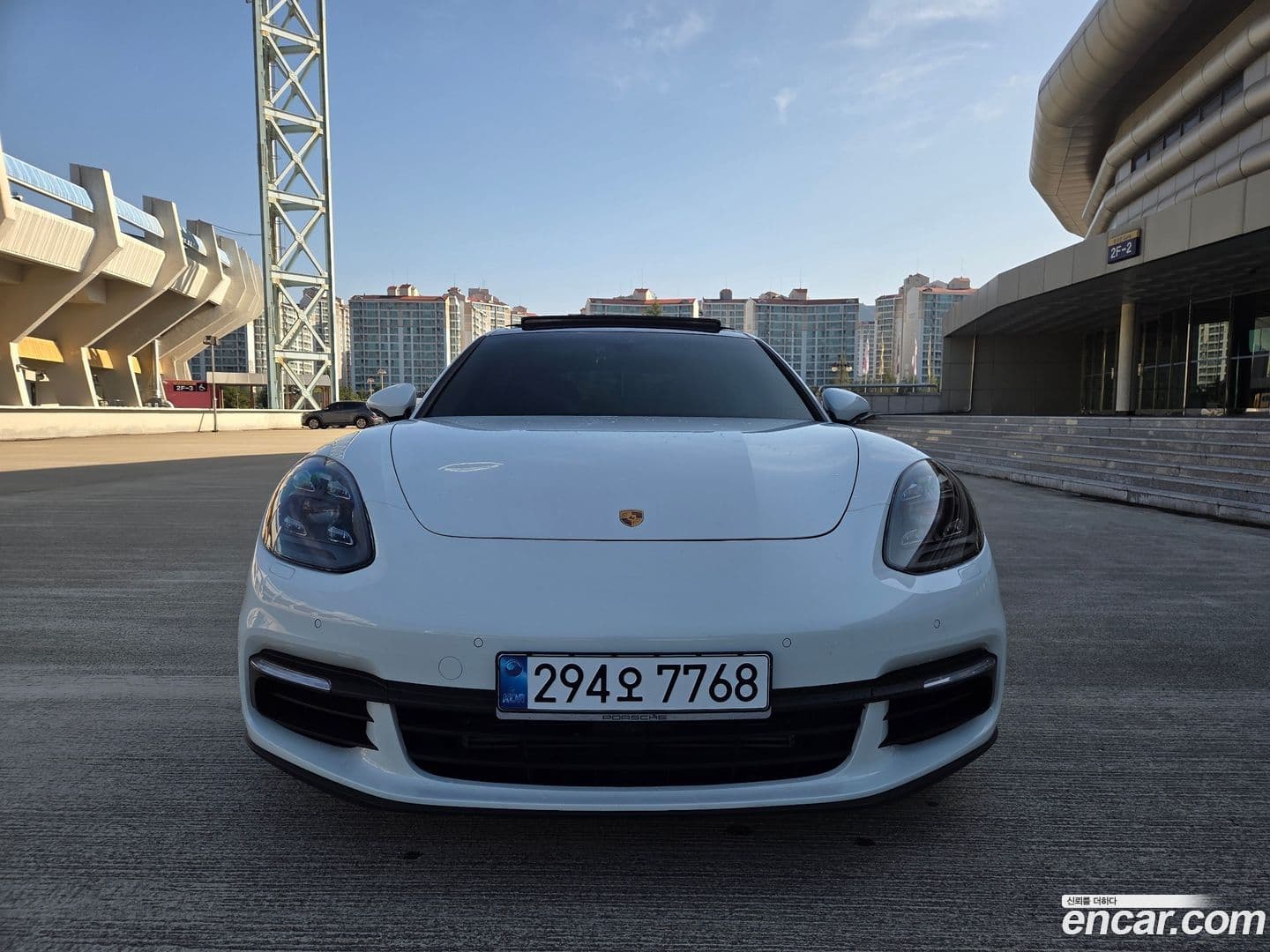 Main__Slider__Photo:Panamera Porsche 2020.3-0
