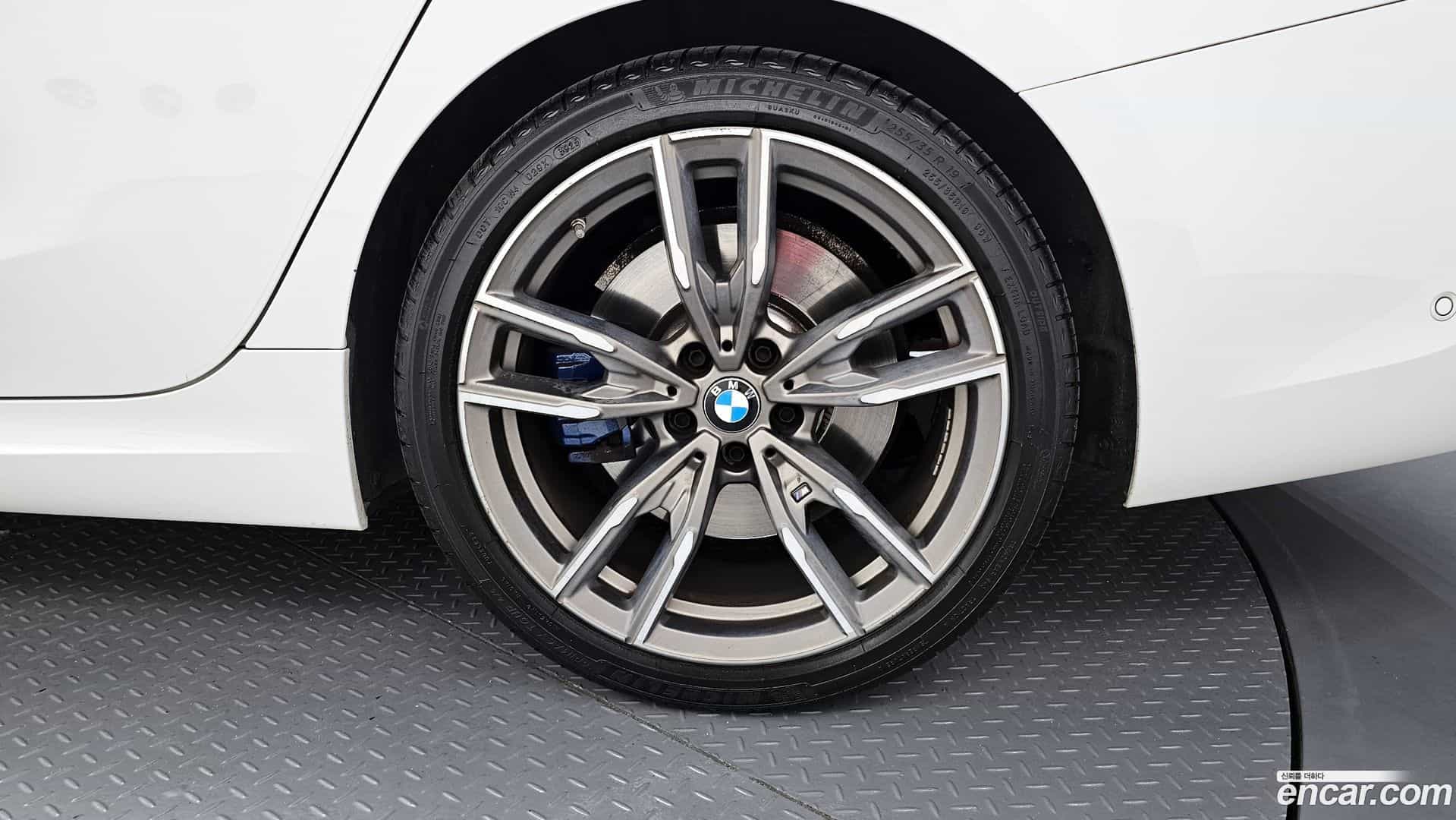 3-Series BMW 2021.2-OUTER-031