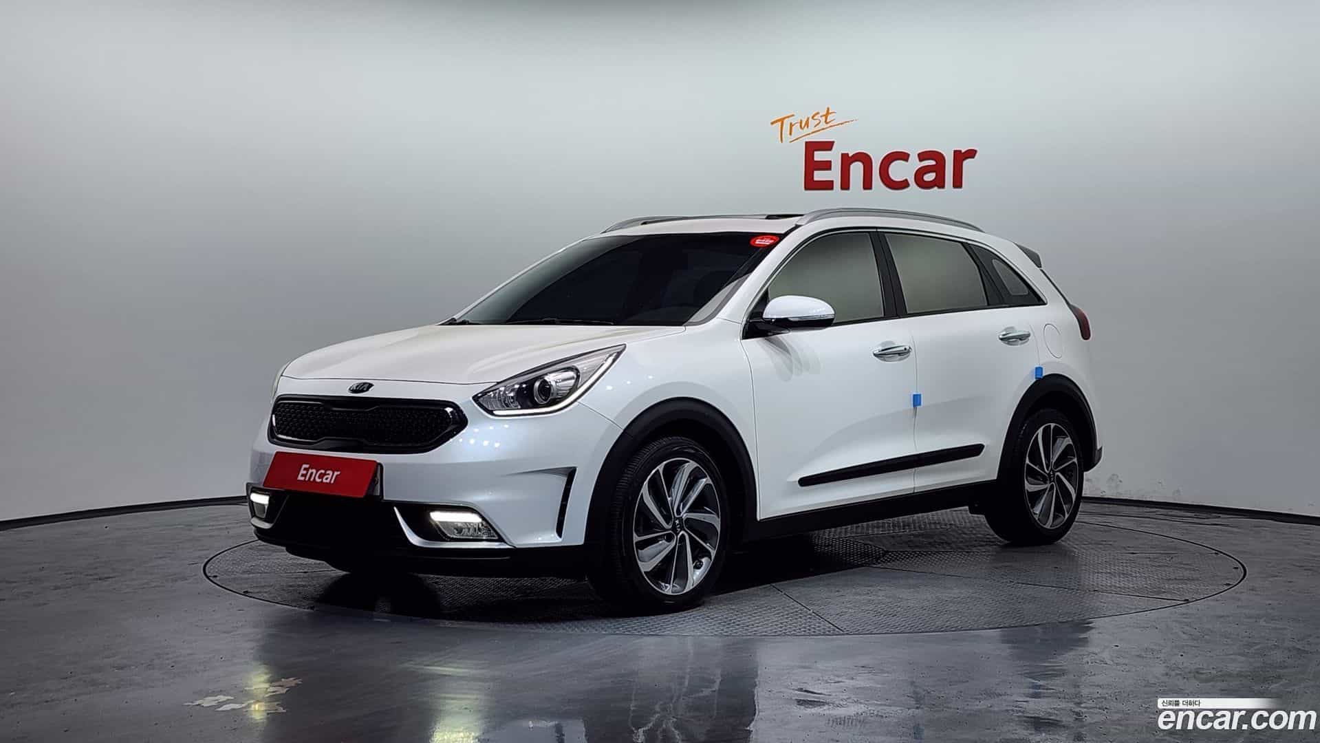 Niro Kia 2016.5-OUTER-001