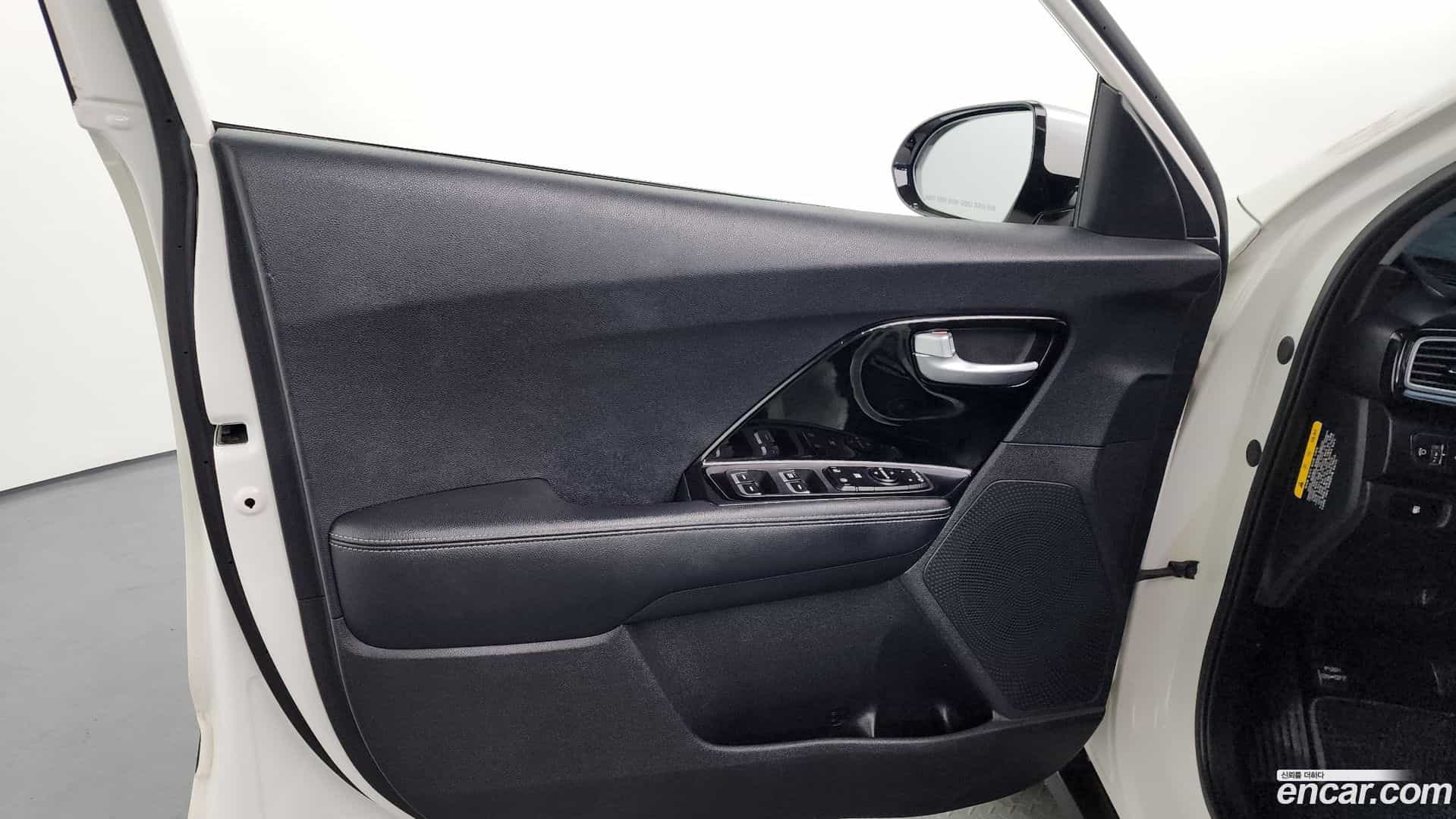 Niro Kia 2016.5-INNER-034