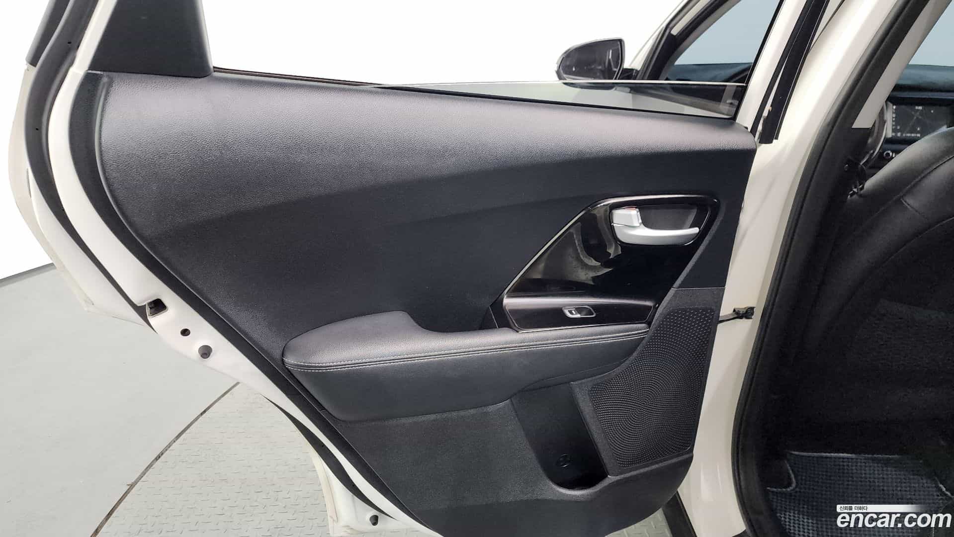 Niro Kia 2016.5-INNER-035