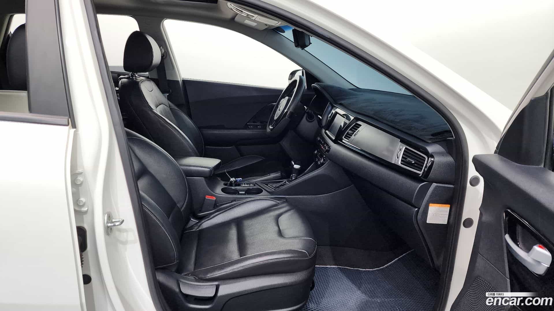 Niro Kia 2016.5-INNER-036