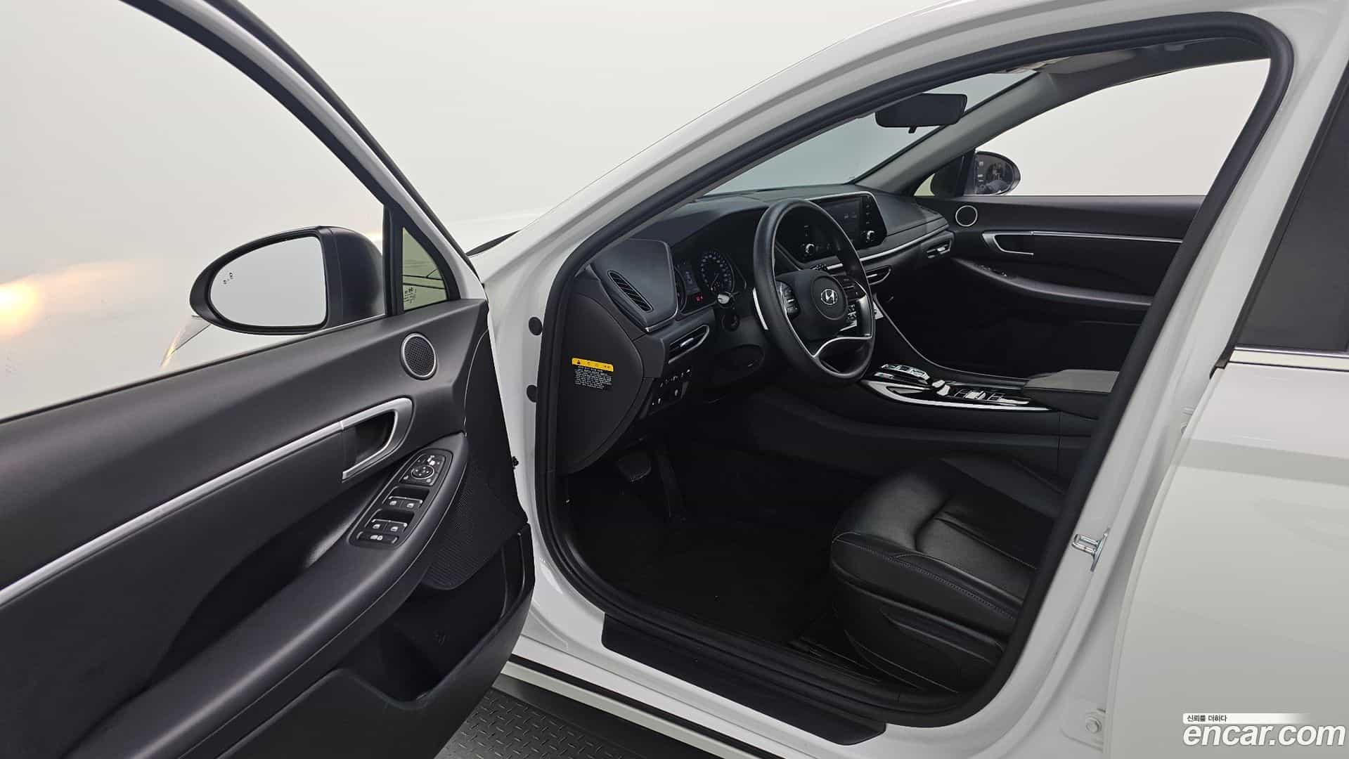 Sonata Hyundai 2020.3-INNER-010
