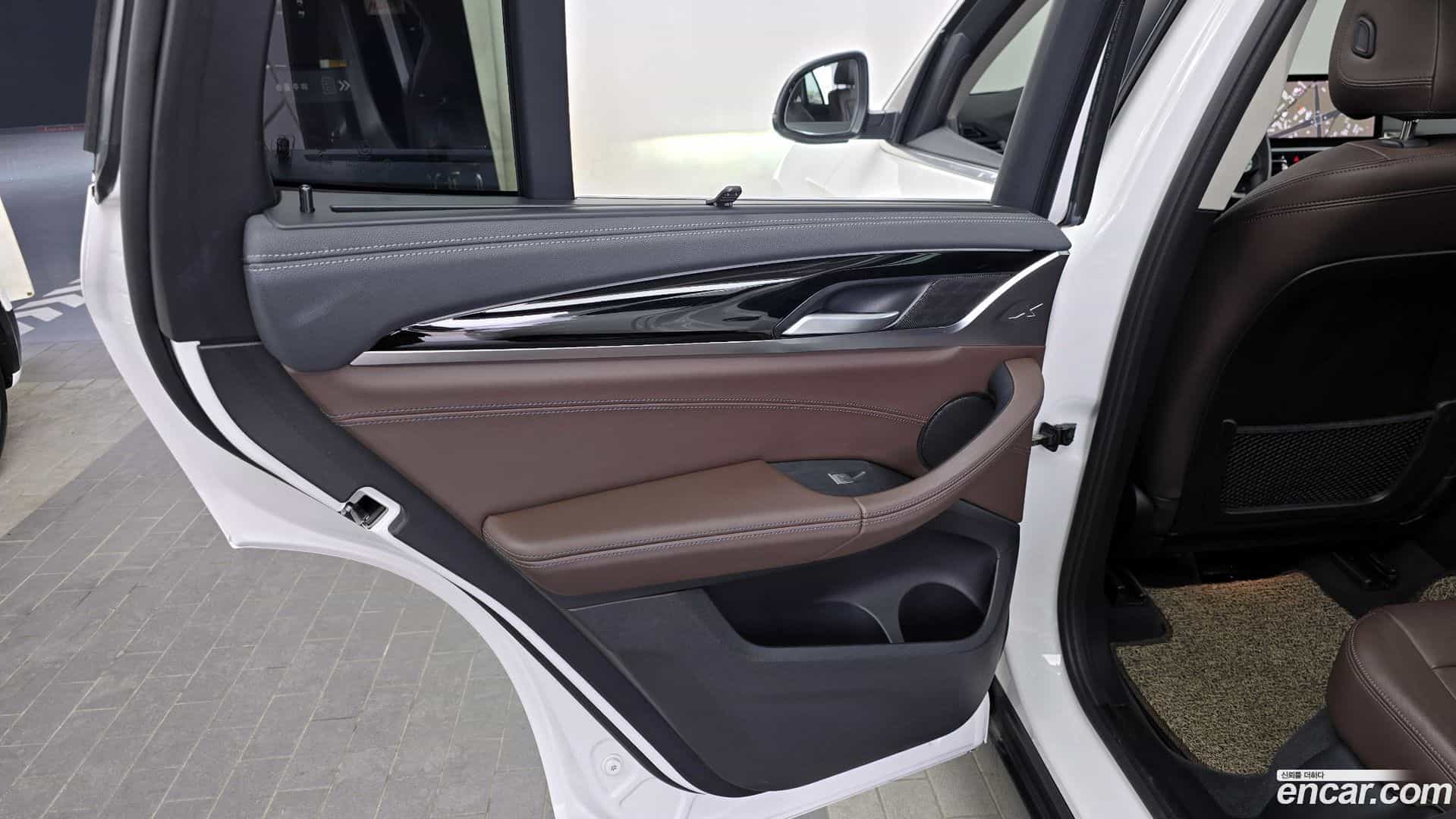 X3 BMW 2022.1-INNER-035