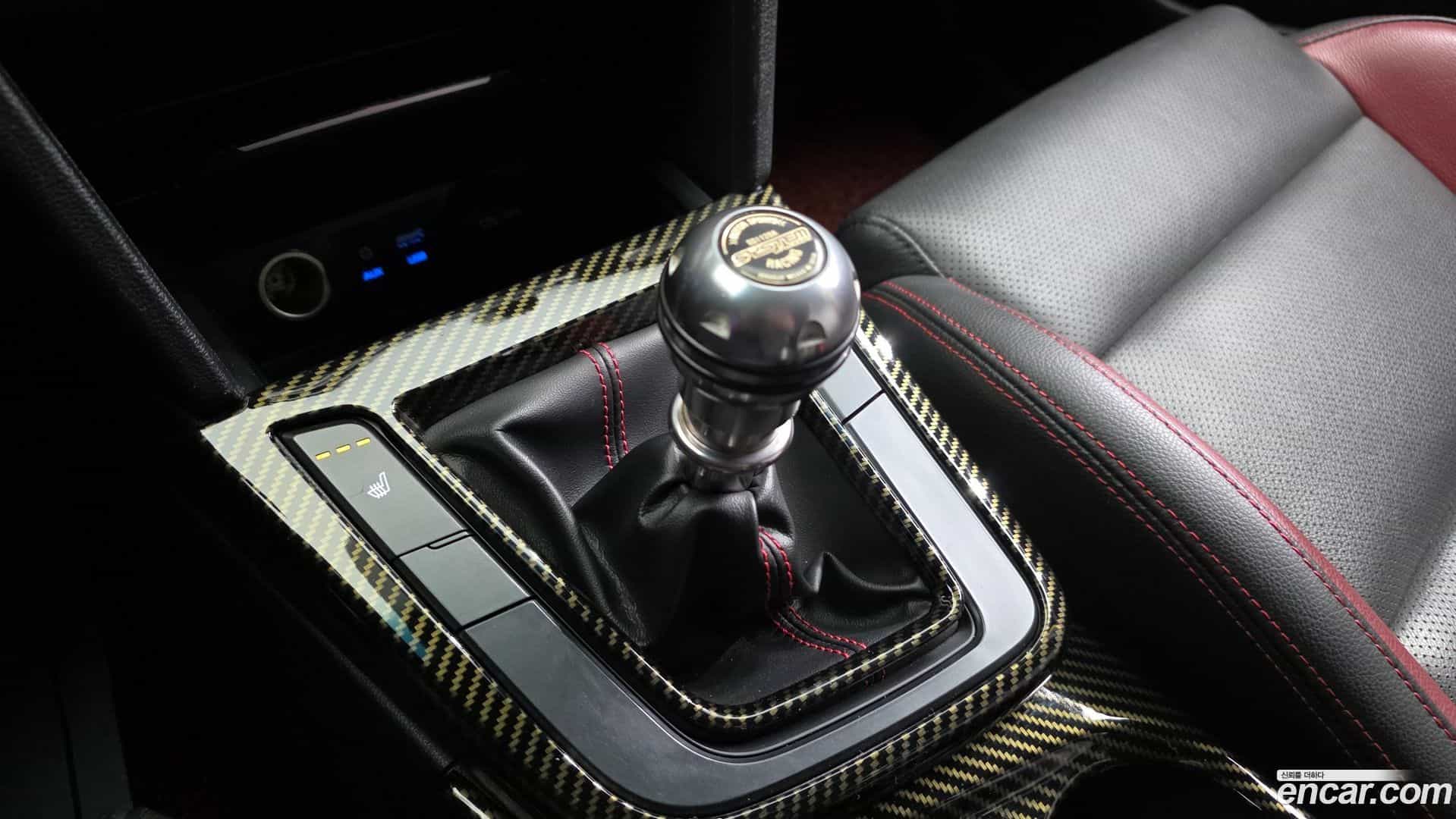 AVANTE Hyundai 2017.1-INNER-009