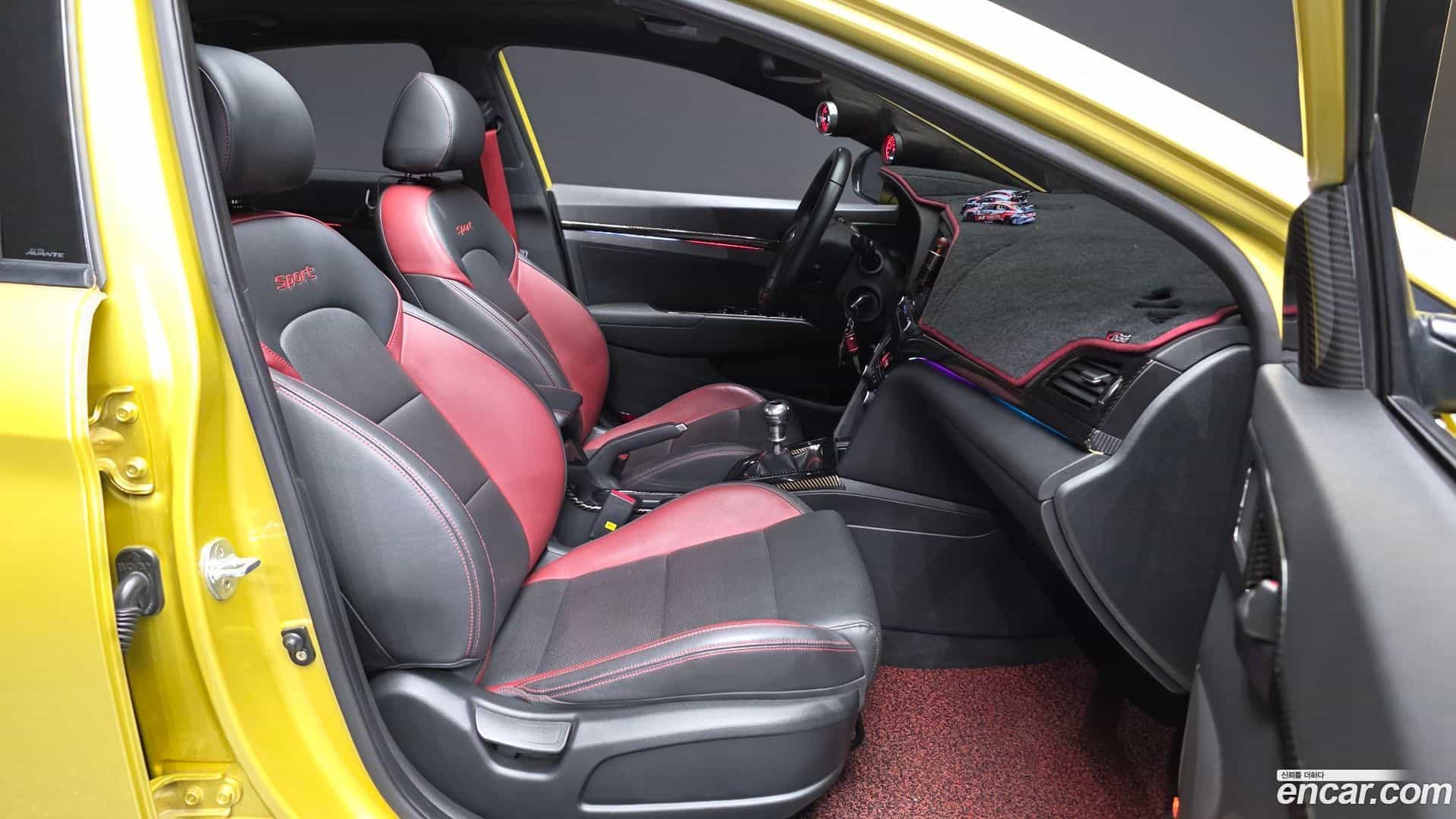 AVANTE Hyundai 2017.1-OPTION-015