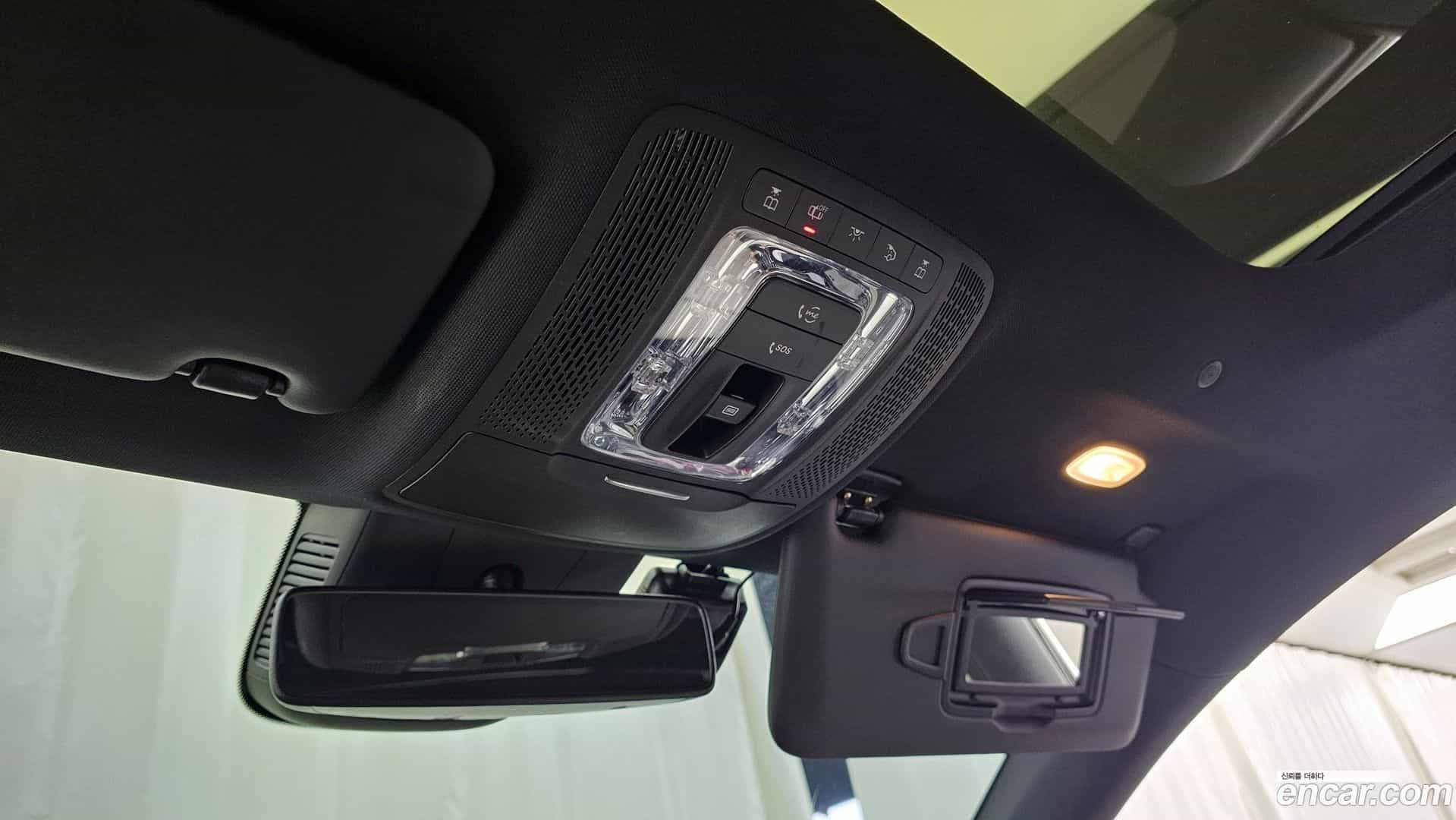 CLA-Class Mercedes-Benz 2020.4-OPTION-021