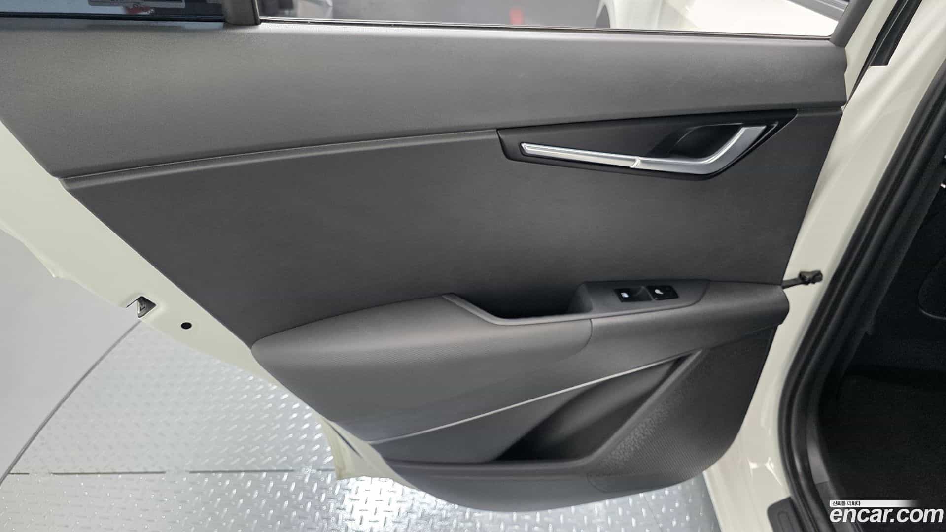Niro Kia 2025.1-INNER-035