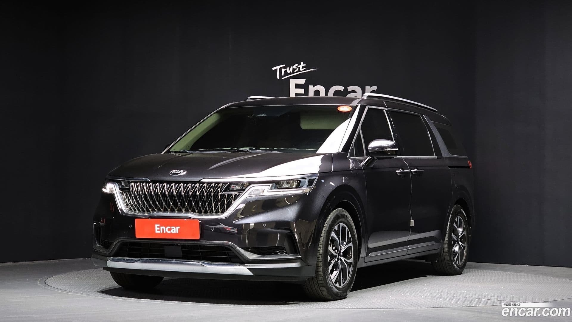 Main__Slider__Photo:Canival Kia 2021.0-0