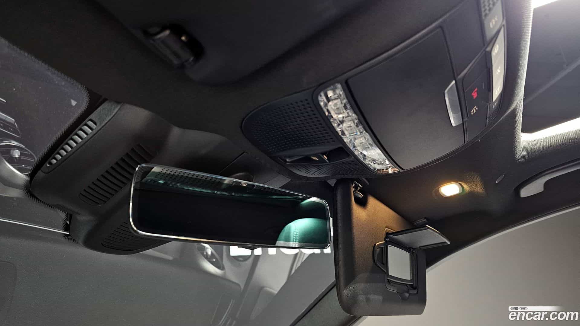 C-Class Mercedes-Benz 2021.3-OPTION-024