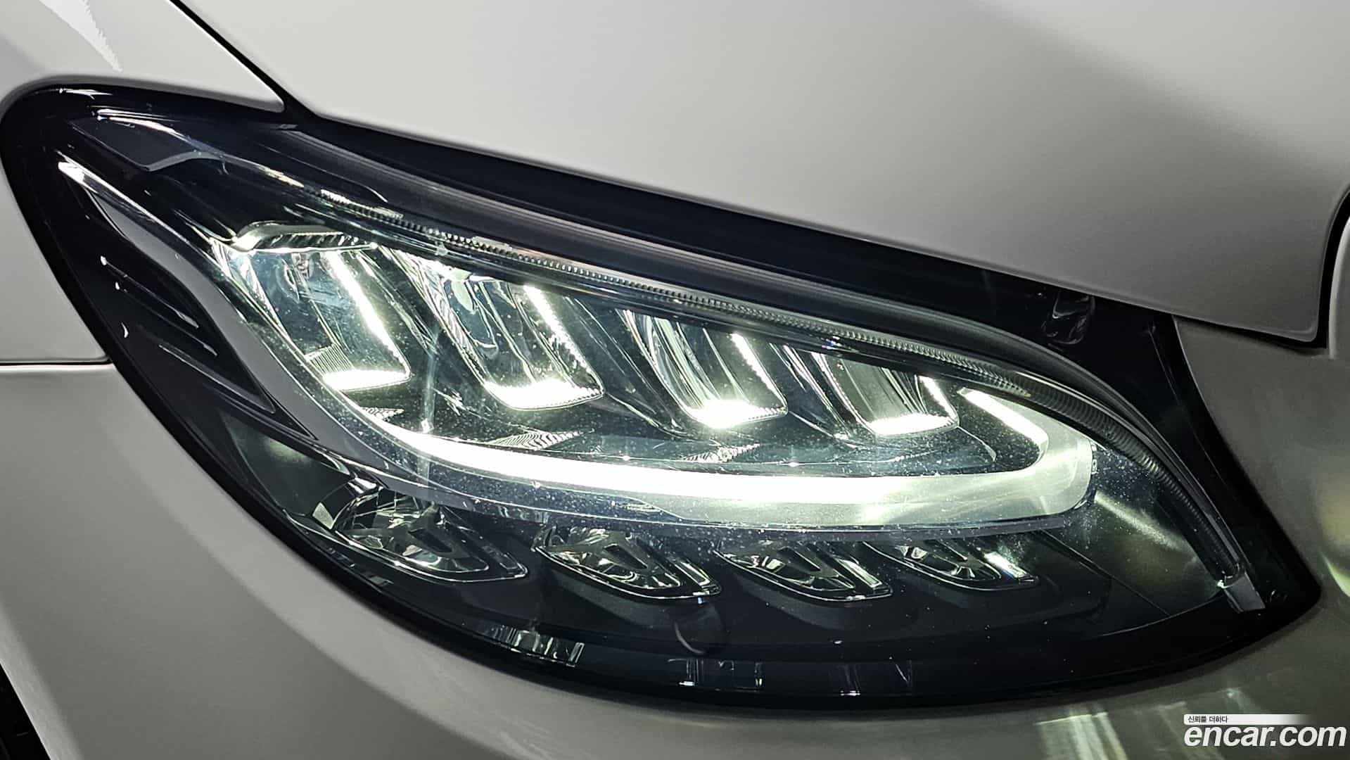 C-Class Mercedes-Benz 2021.3-OUTER-032