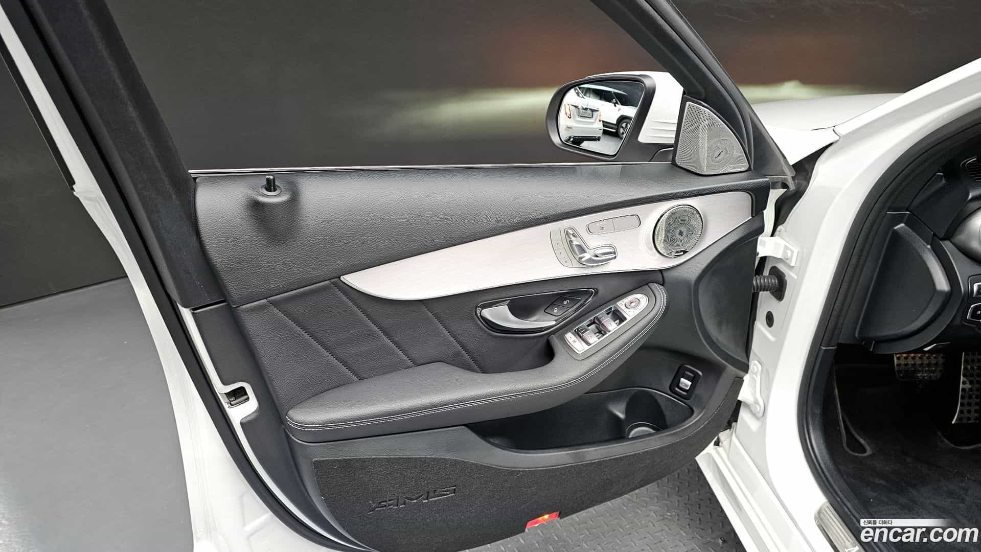 C-Class Mercedes-Benz 2021.3-OPTION-040