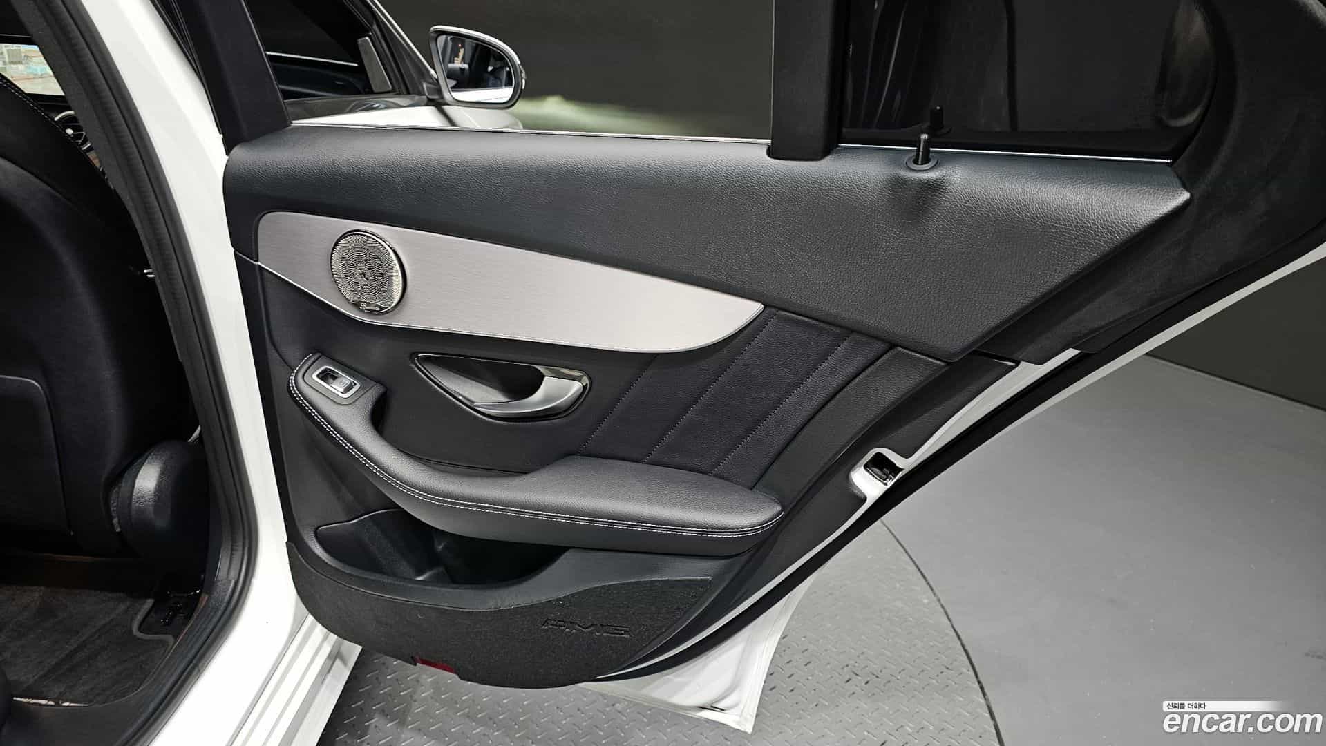 C-Class Mercedes-Benz 2021.3-OPTION-044