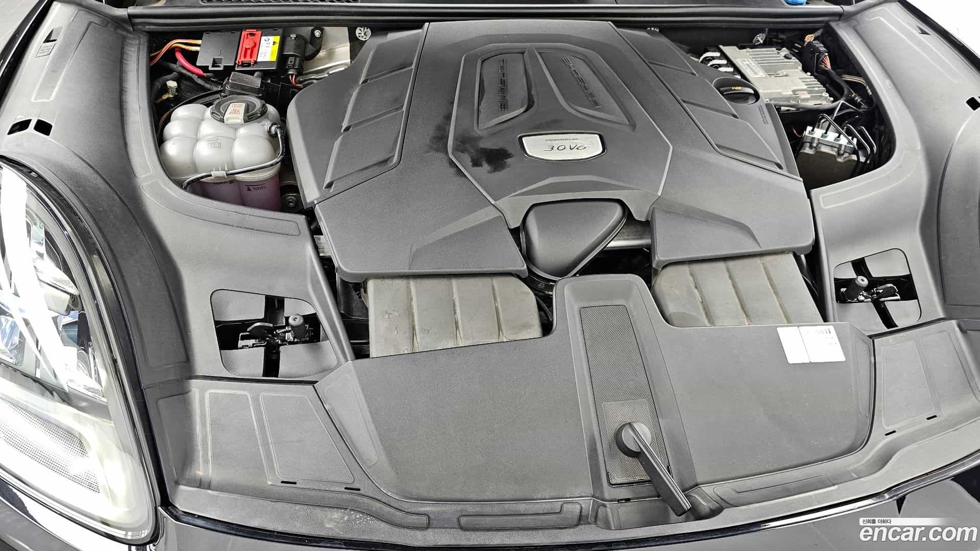 Cayenne Porsche 2022.1-OUTER-006