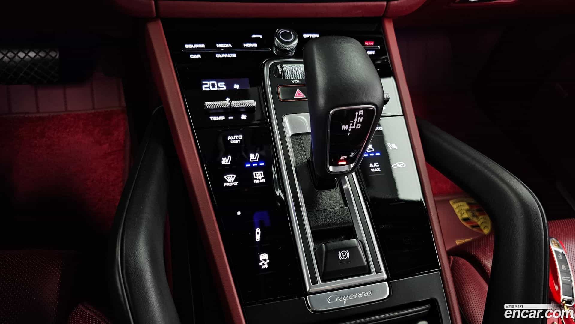 Cayenne Porsche 2022.1-INNER-009