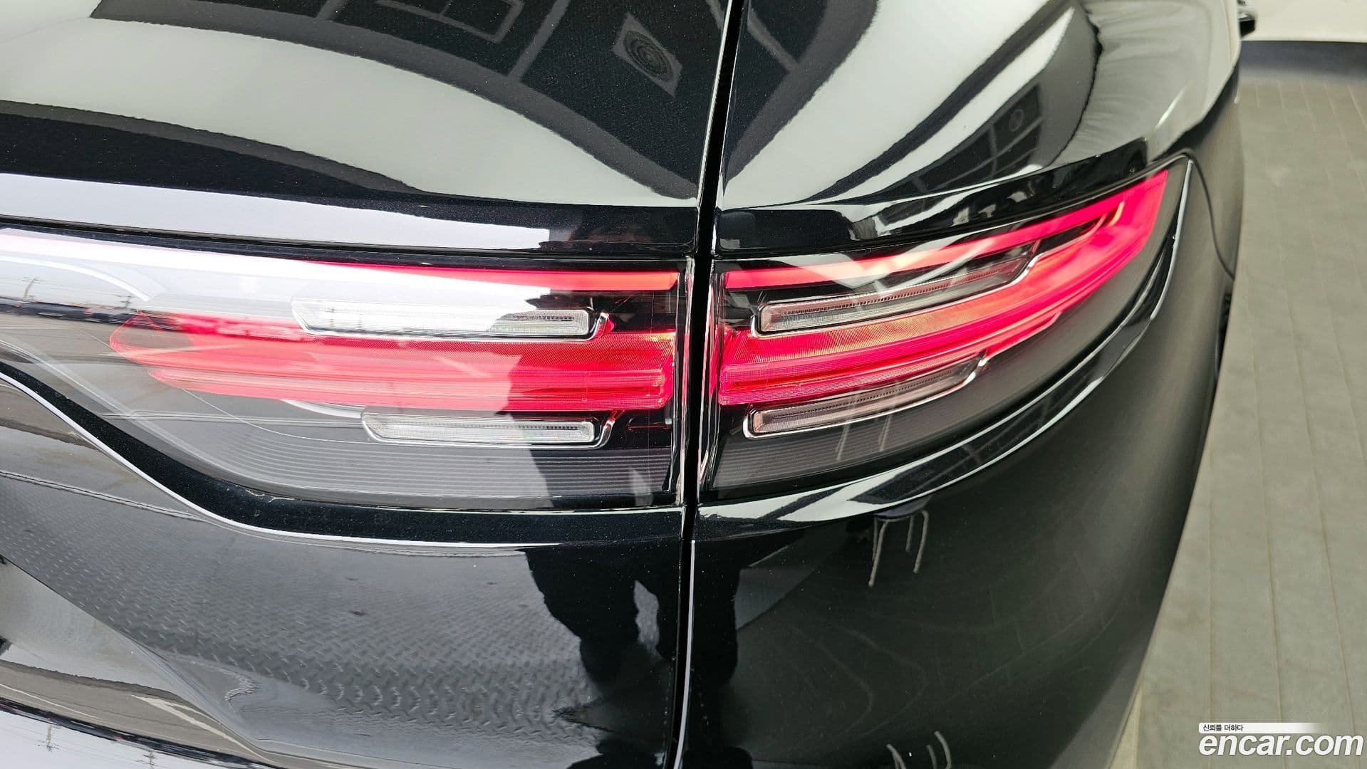 Main__Slider__Photo:Cayenne Porsche 2022.1-22