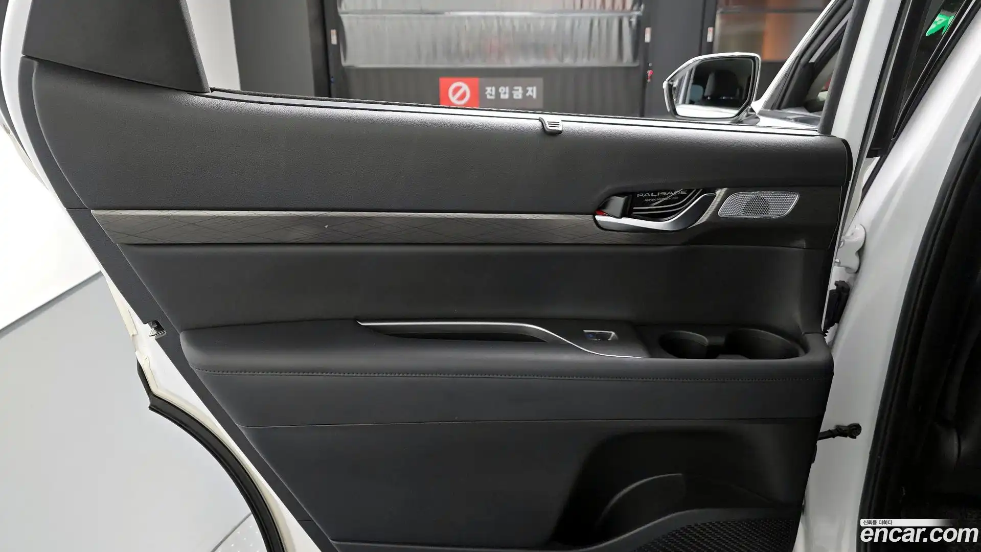 Palisade Hyundai 2019.0-INNER-035