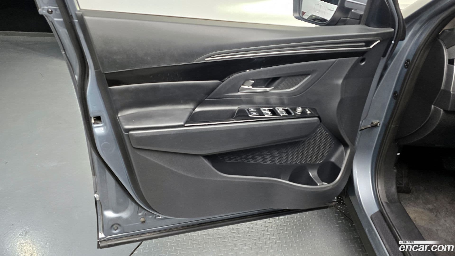 Main__Slider__Photo:KORANDO KG Mobility 2020.4-23