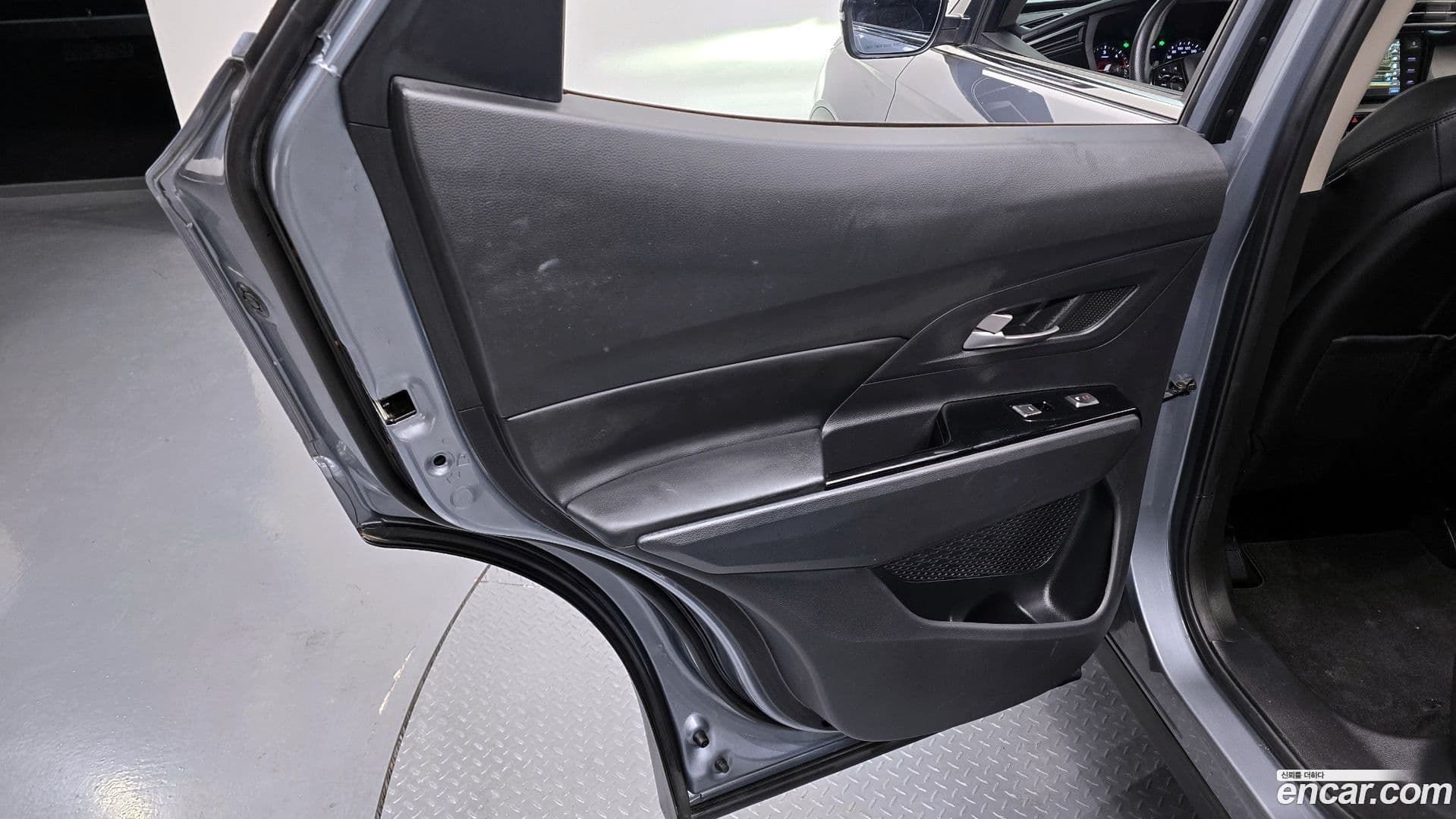 Main__Slider__Photo:KORANDO KG Mobility 2020.4-24