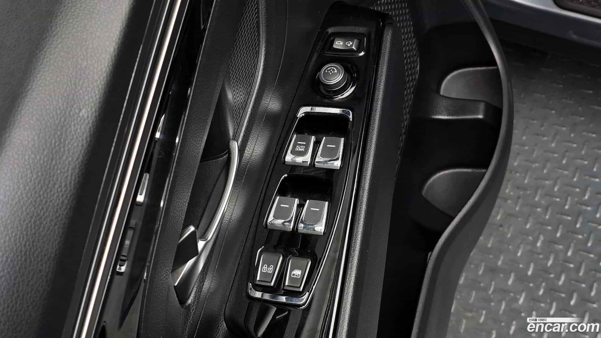 KORANDO KG Mobility 2020.4-INNER-036