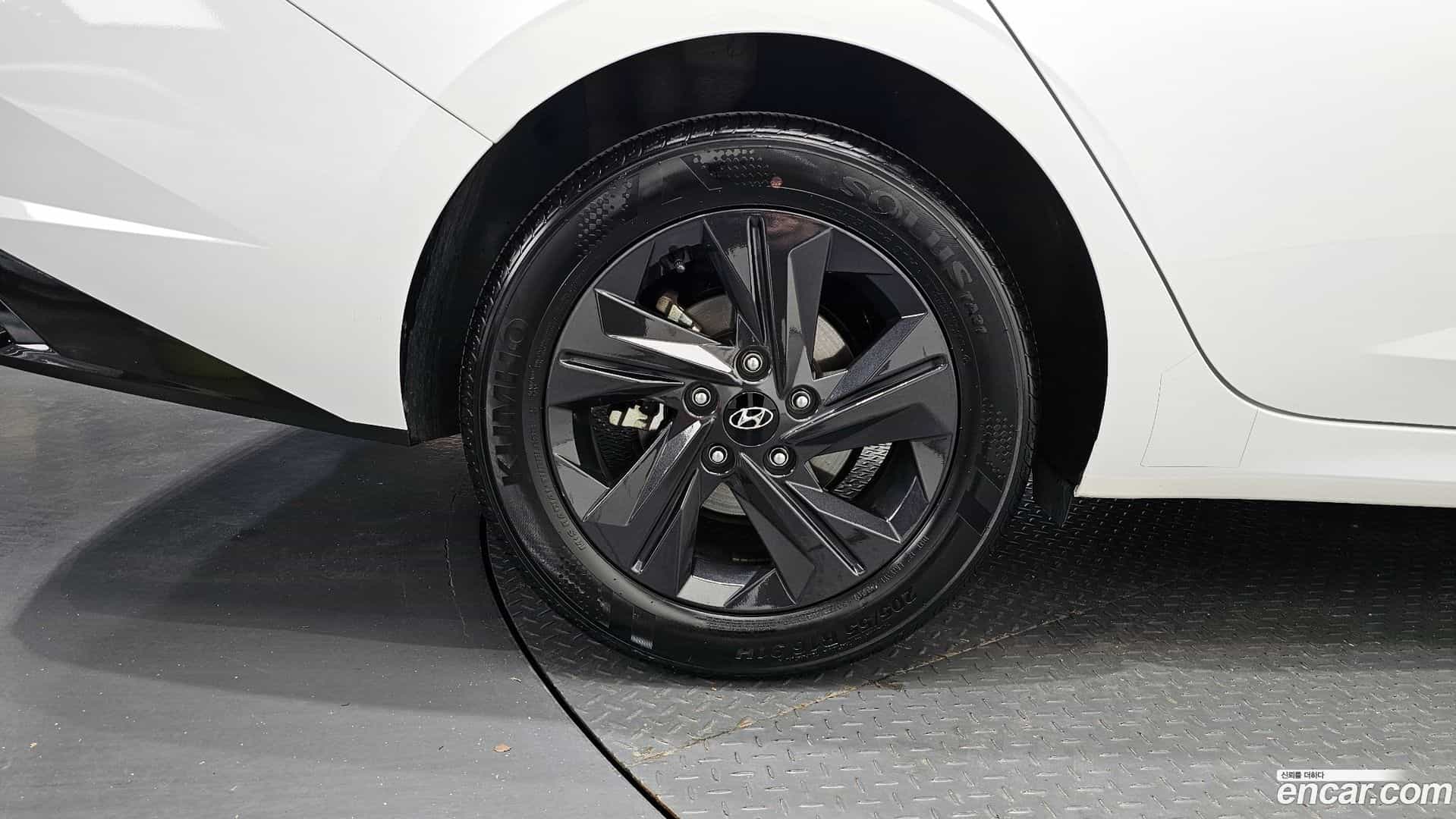 AVANTE Hyundai 2020.6-OUTER-005