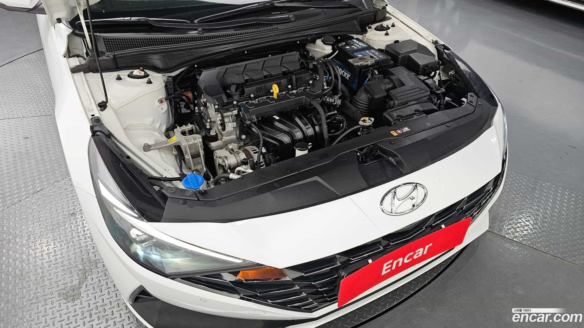 AVANTE Hyundai 2020.6-OUTER-006