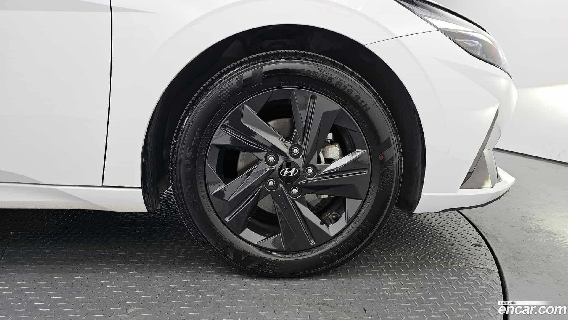 AVANTE Hyundai 2020.6-OUTER-031